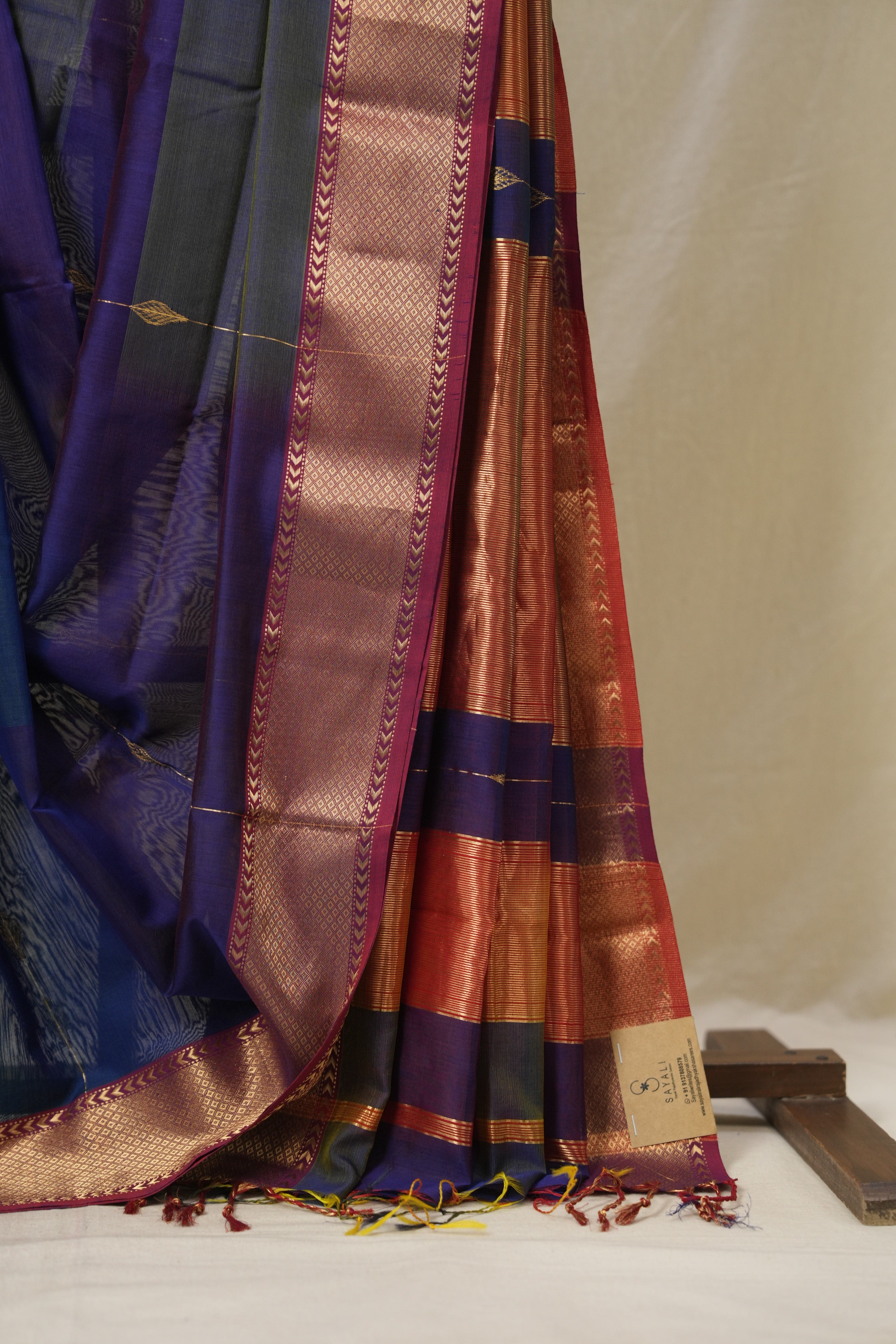 Multicolour Maheshwari Saree - SRMMS1116