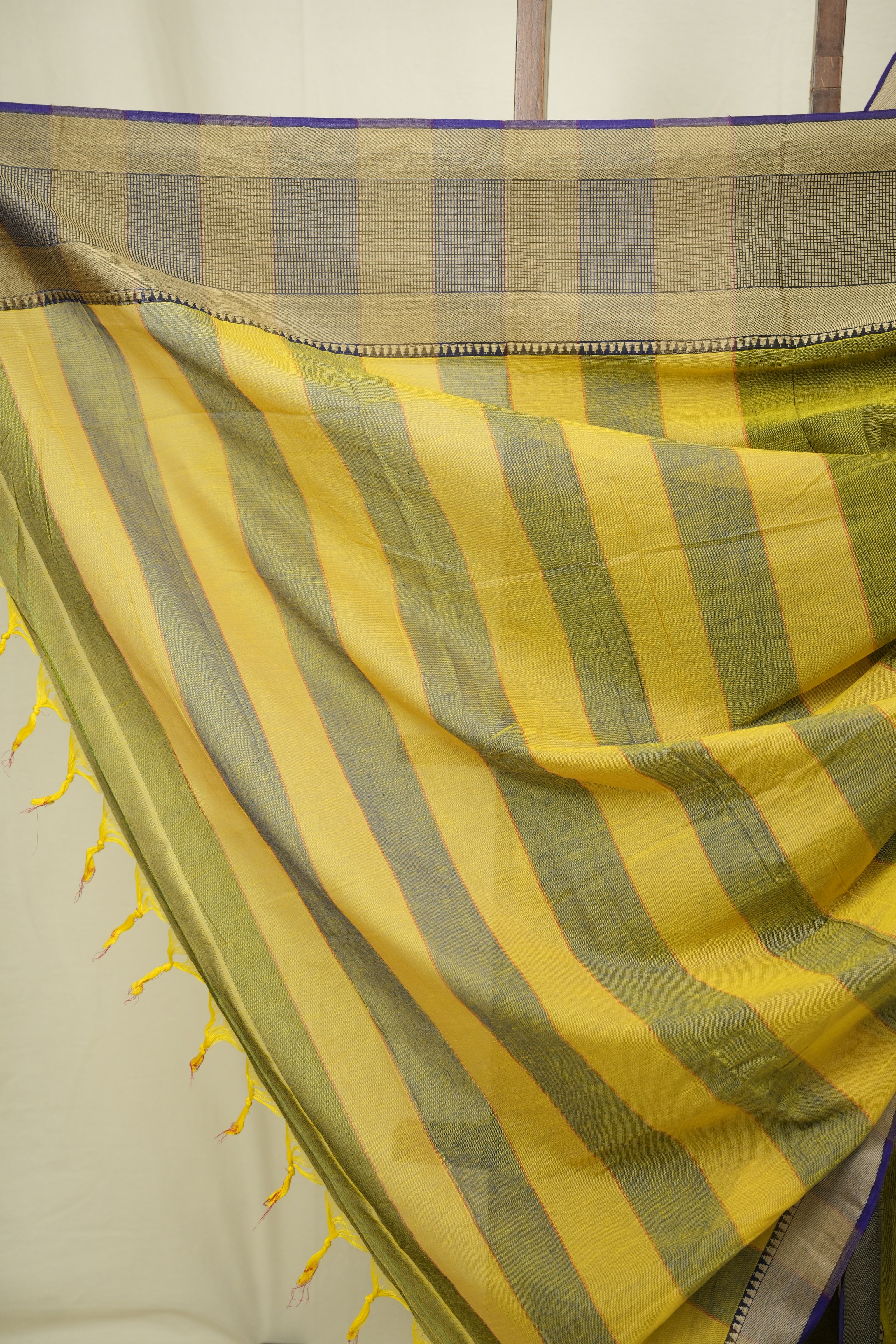 Olive Green Narayan Peth Cotton Saree - SROGNPCS98
