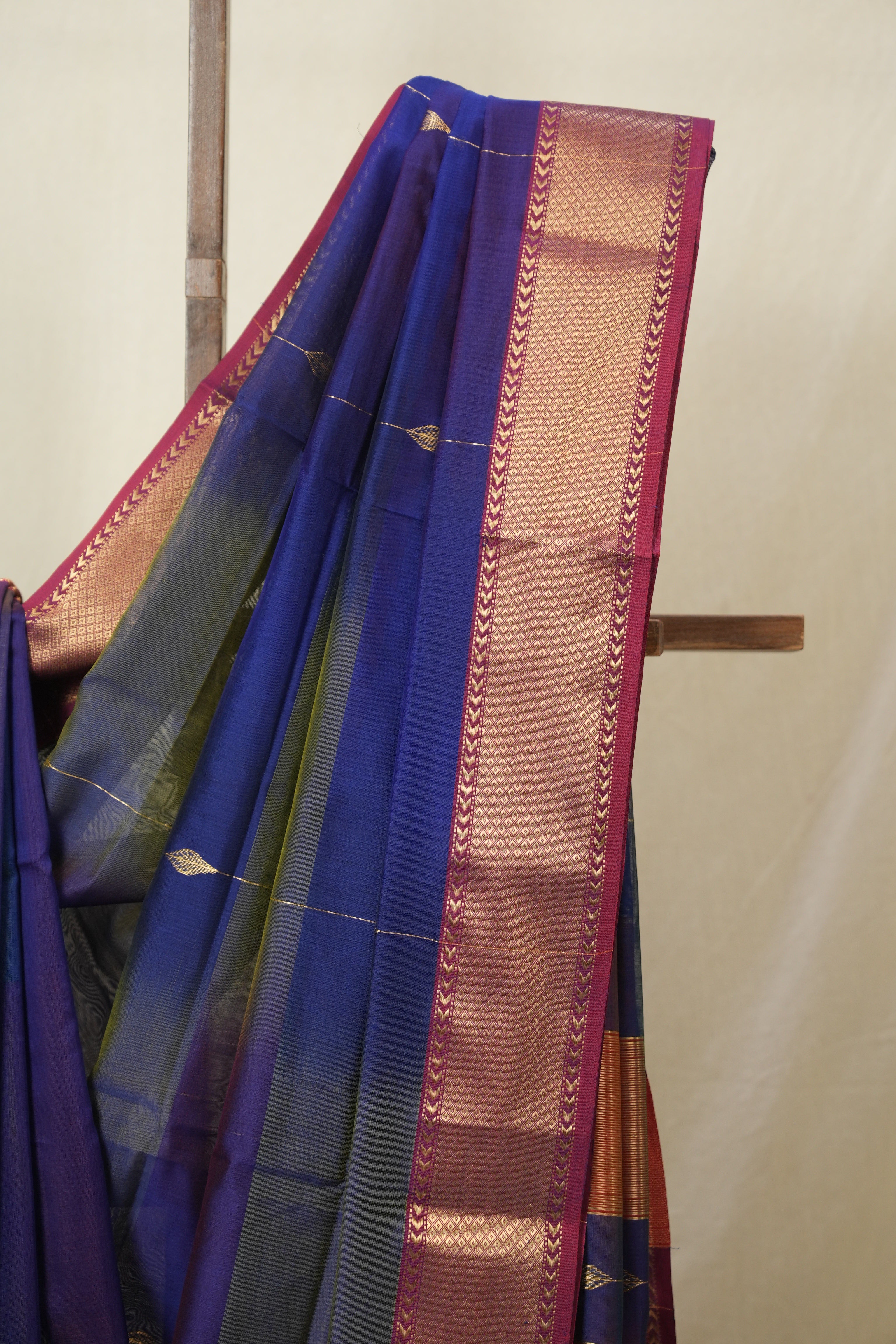 Multicolour Maheshwari Saree - SRMMS1116