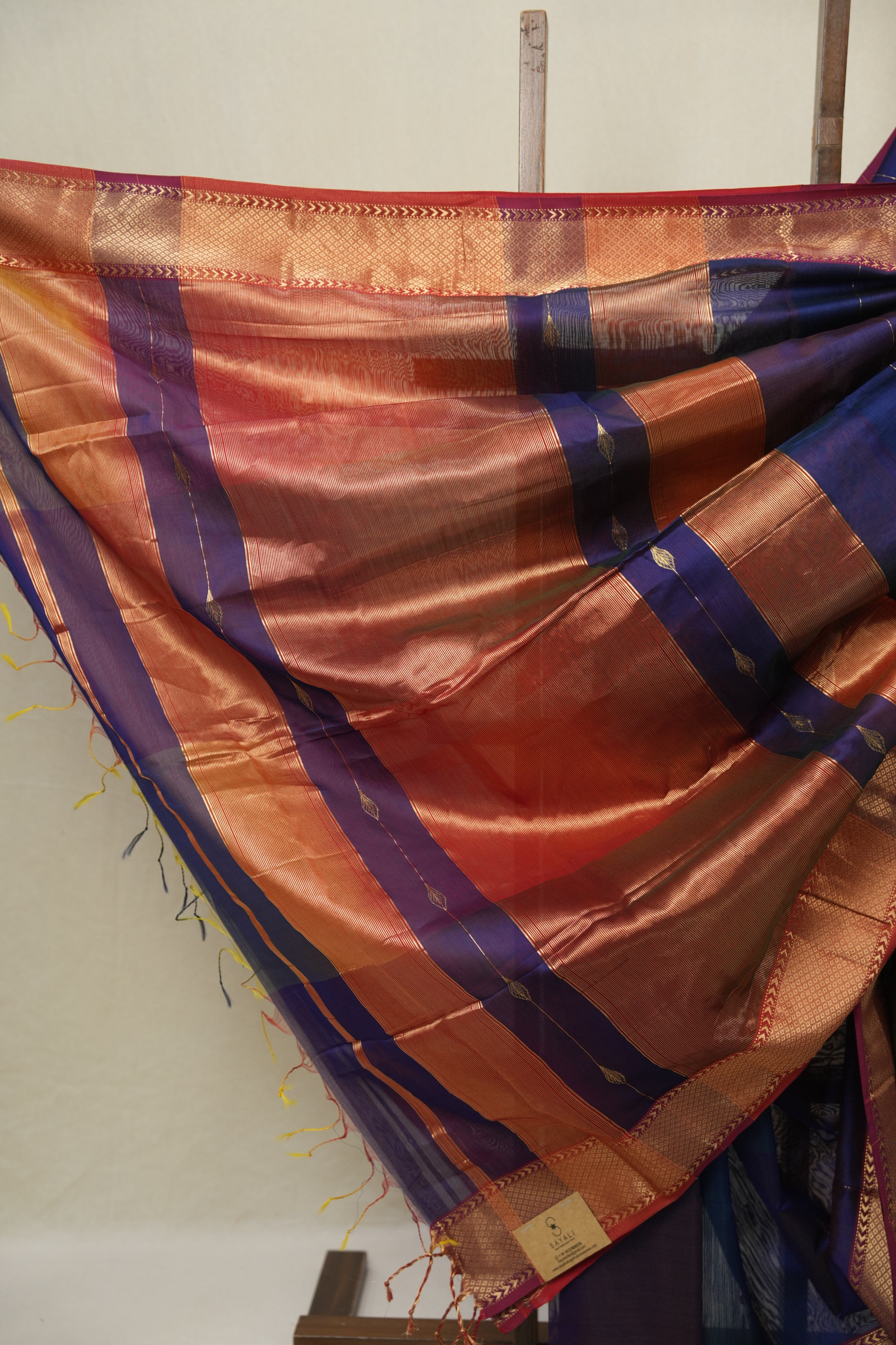 Multicolour Maheshwari Saree - SRMMS1116