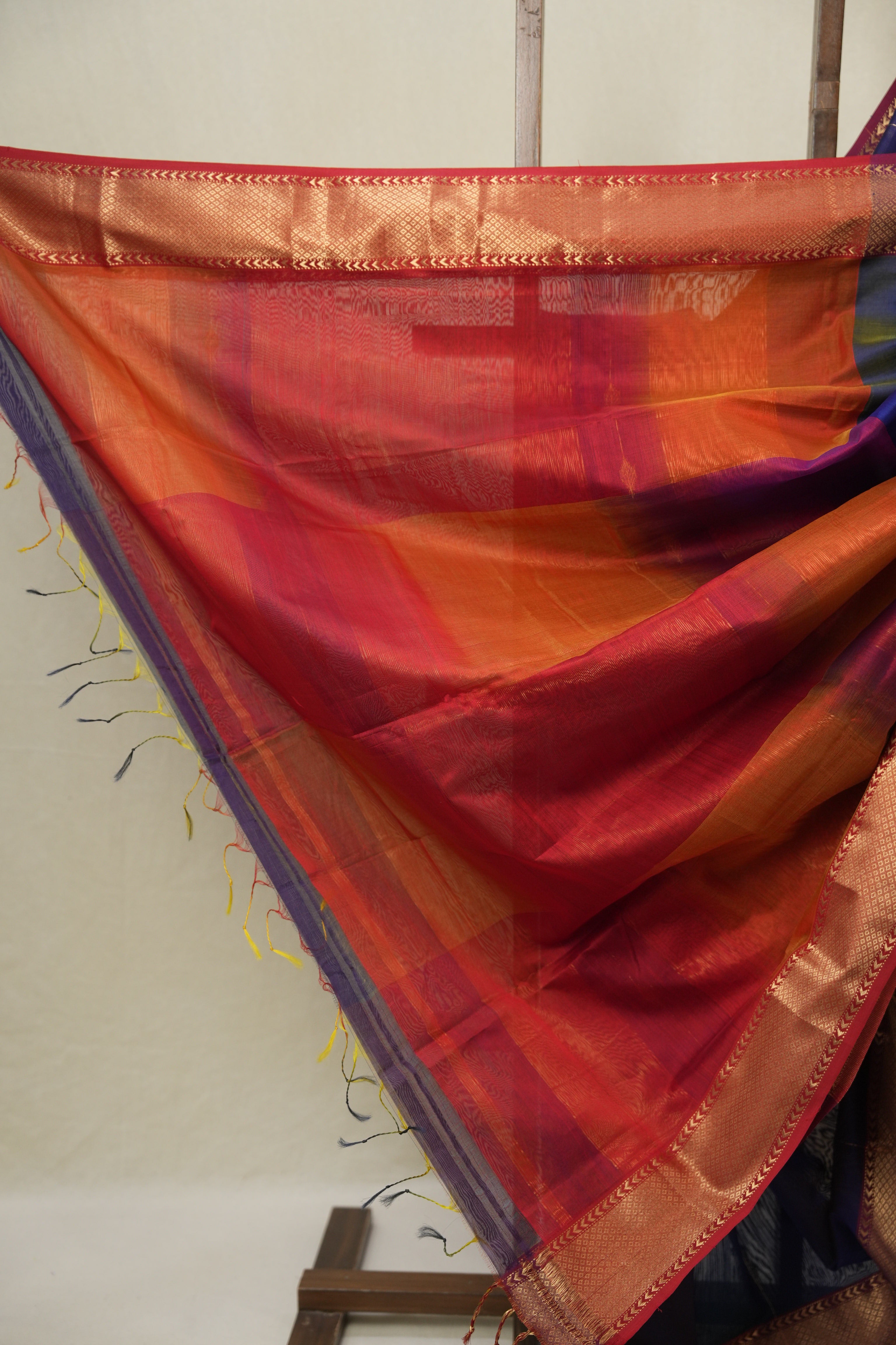 Multicolour Maheshwari Saree - SRMMS1116