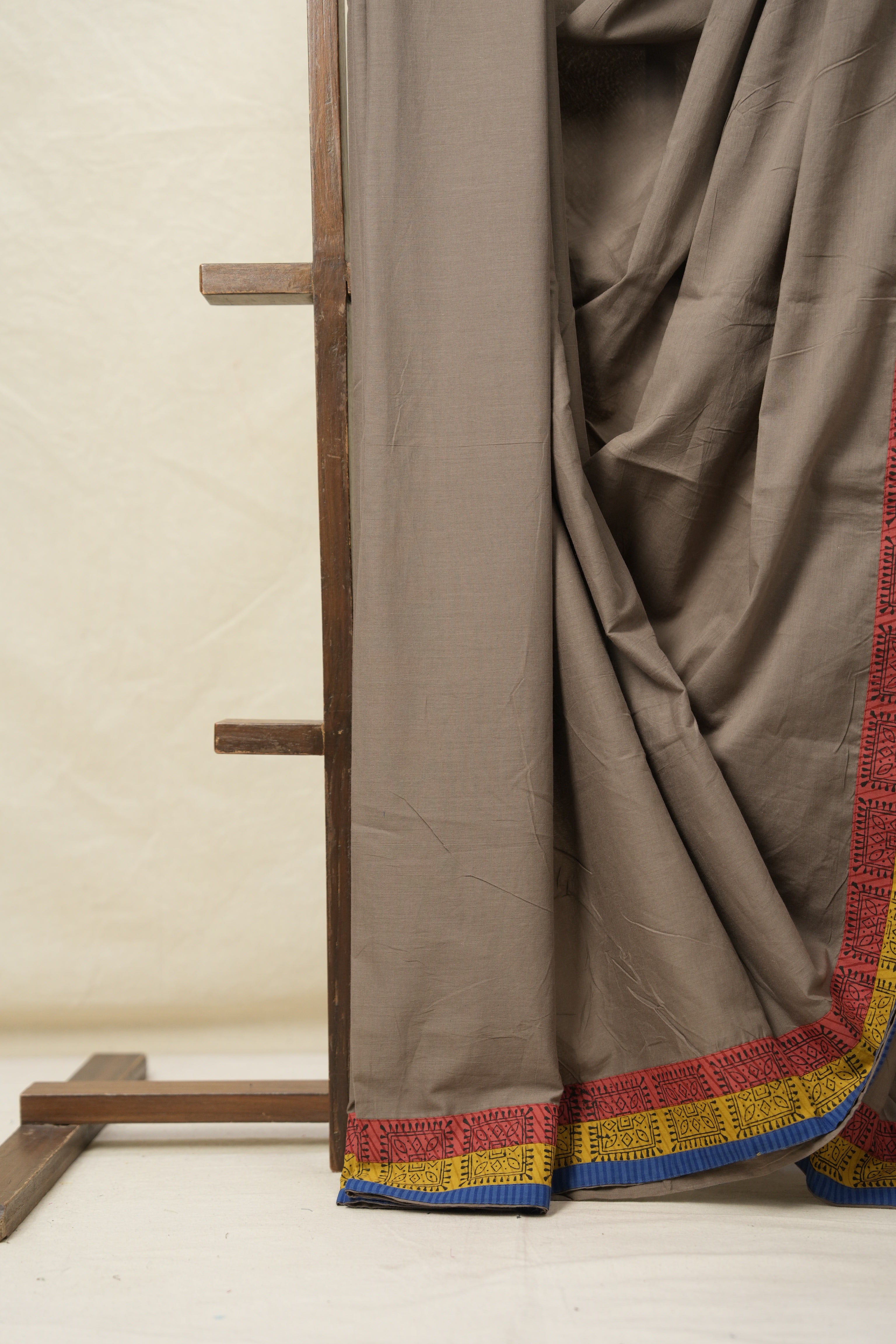Greyish Brown Cotton Patchwork Saree - SRGBCPS275
