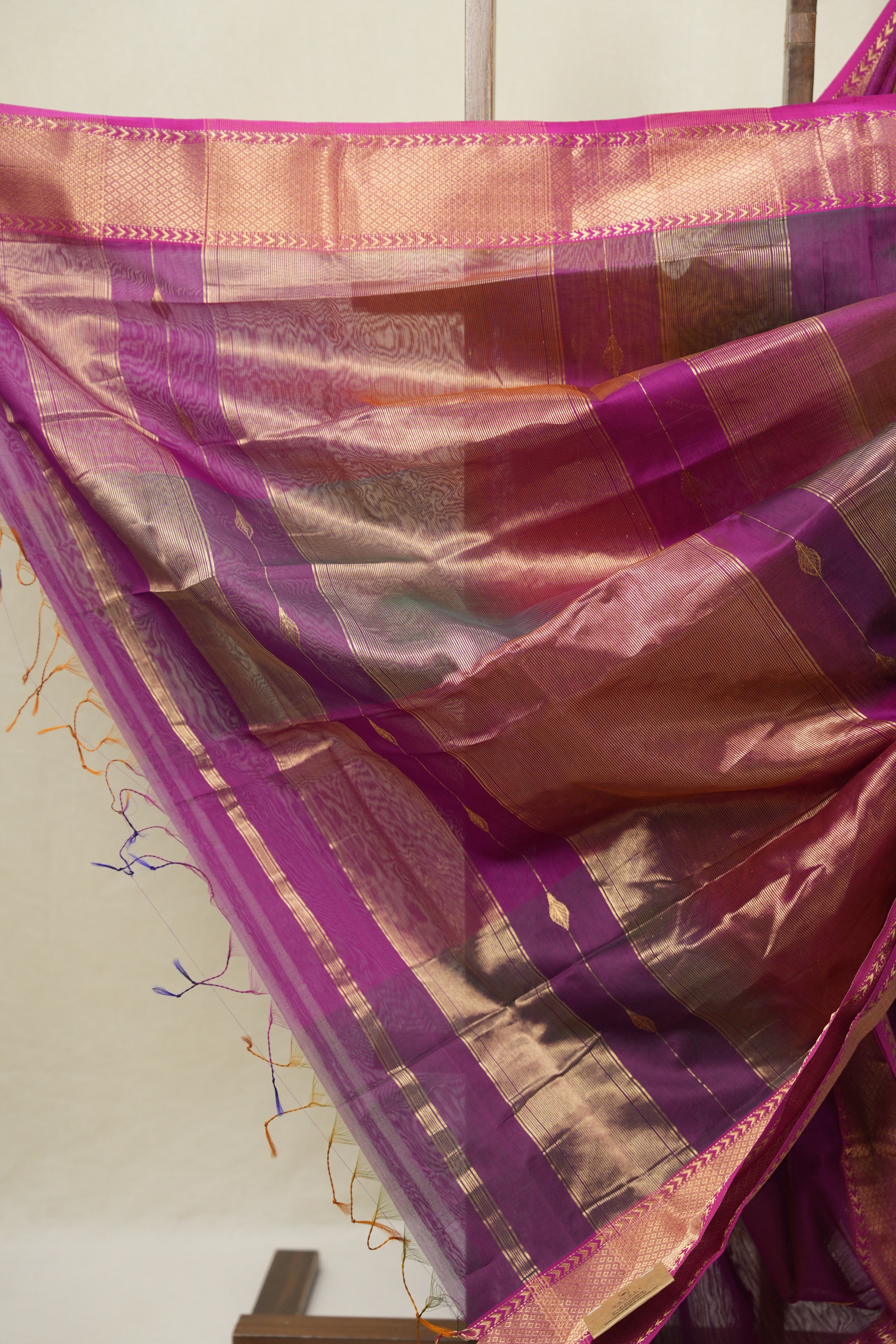 Multicolor Maheshwari Saree - SRMMS1109