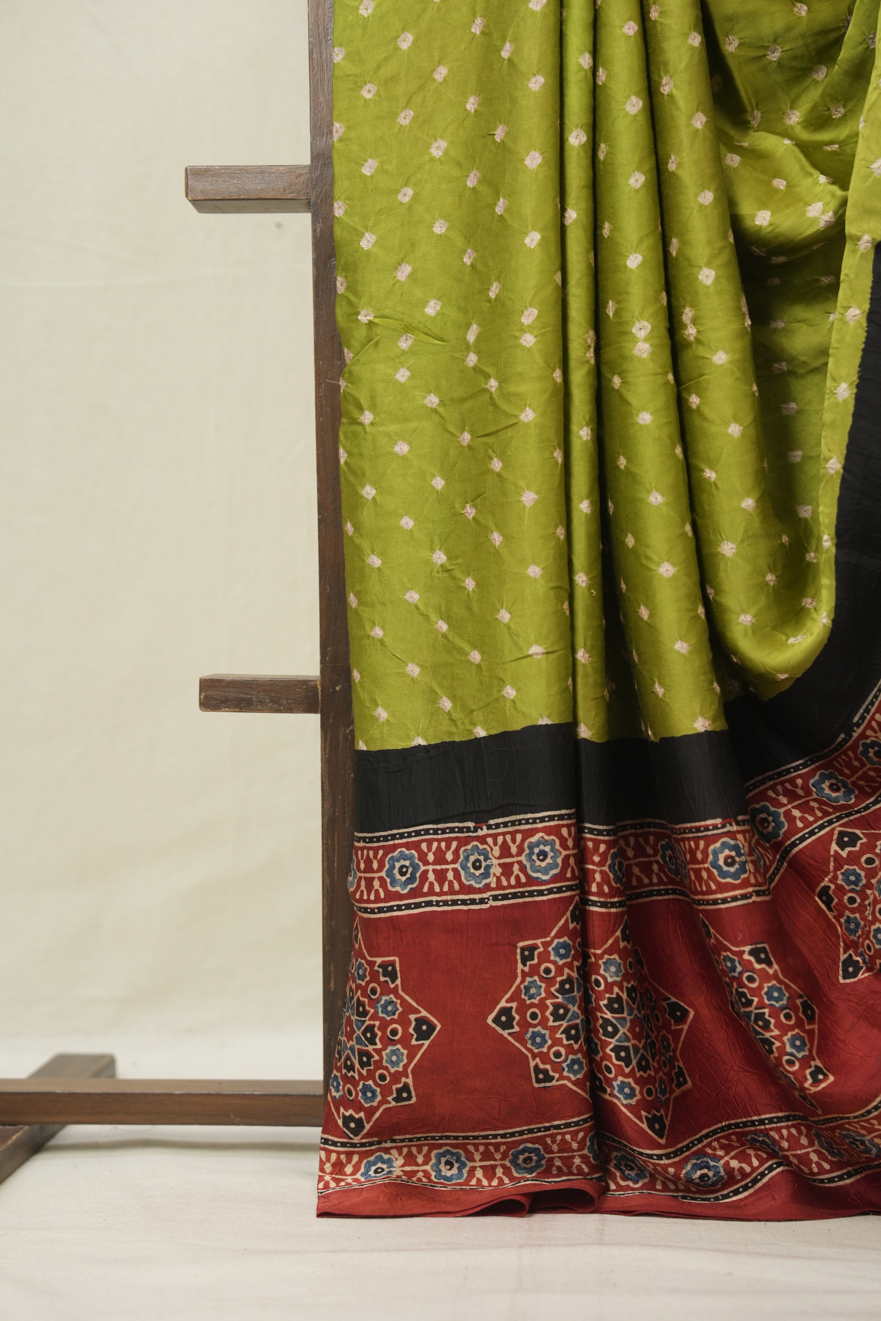 Mehendi Green HBP Modal Silk Bandhani Saree - SRMGMSBS587
