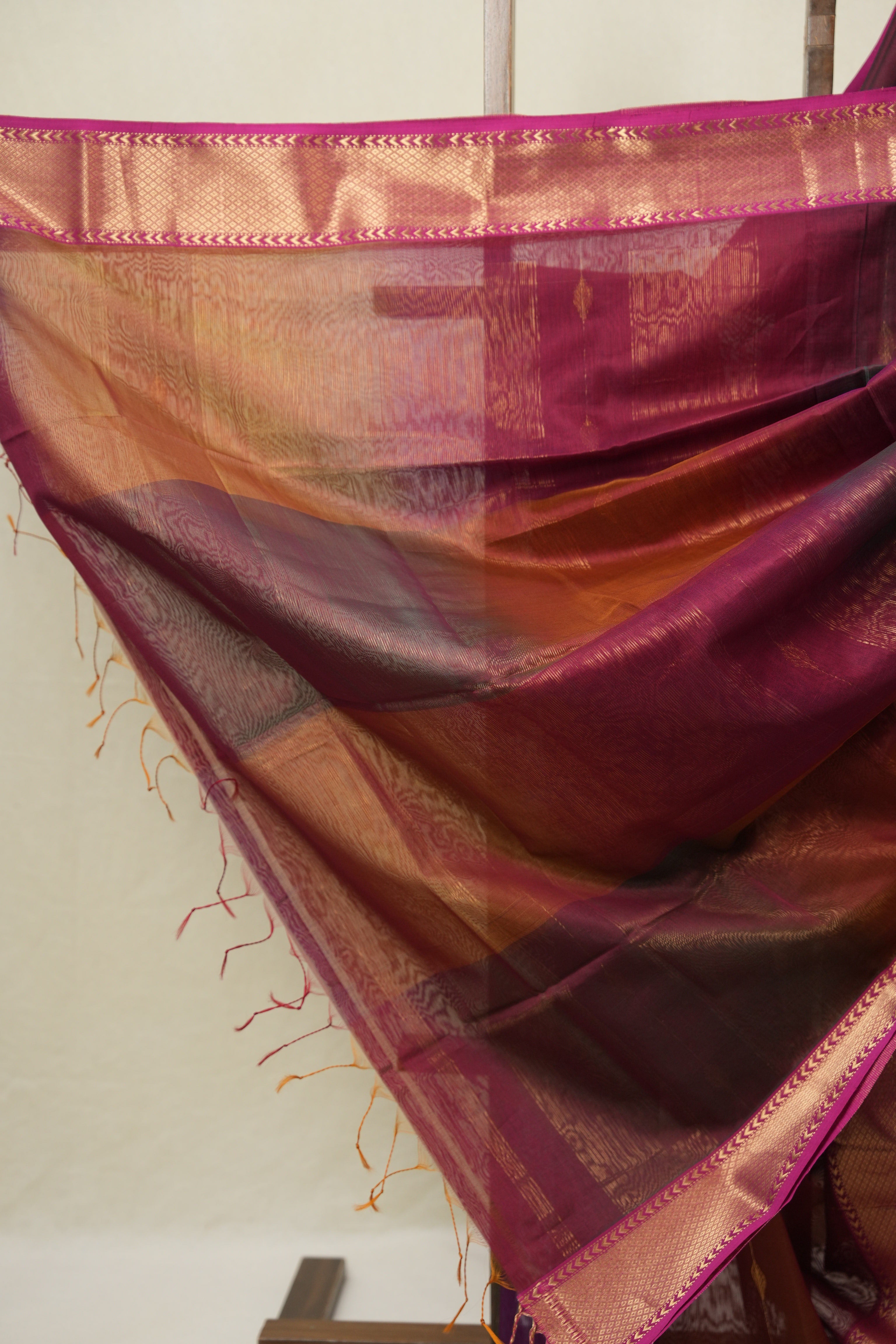 Multicolour Maheshwari Saree - SRMMS1108