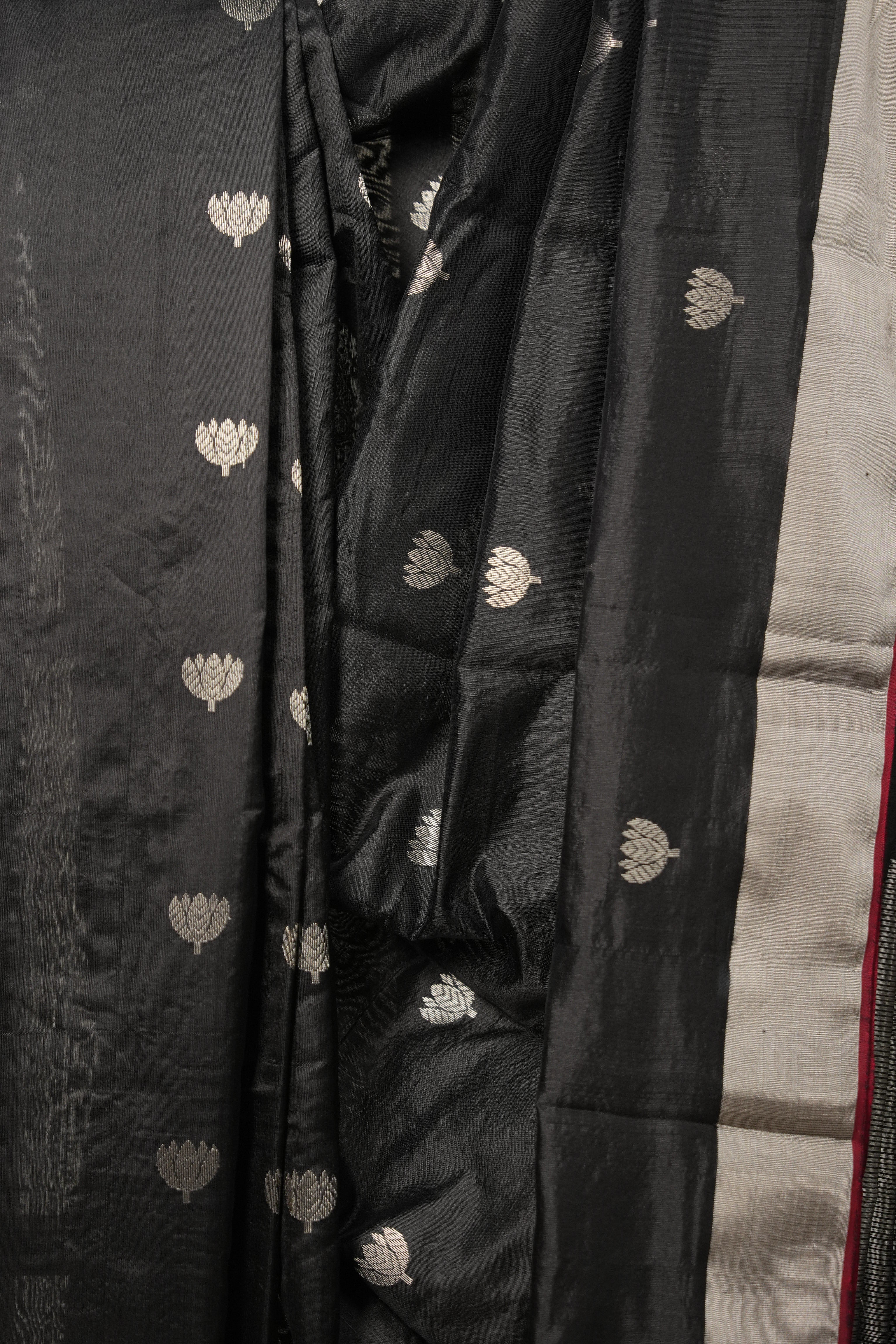 Black Pattu Chanderi Silk Sarees - SRBPCSS464