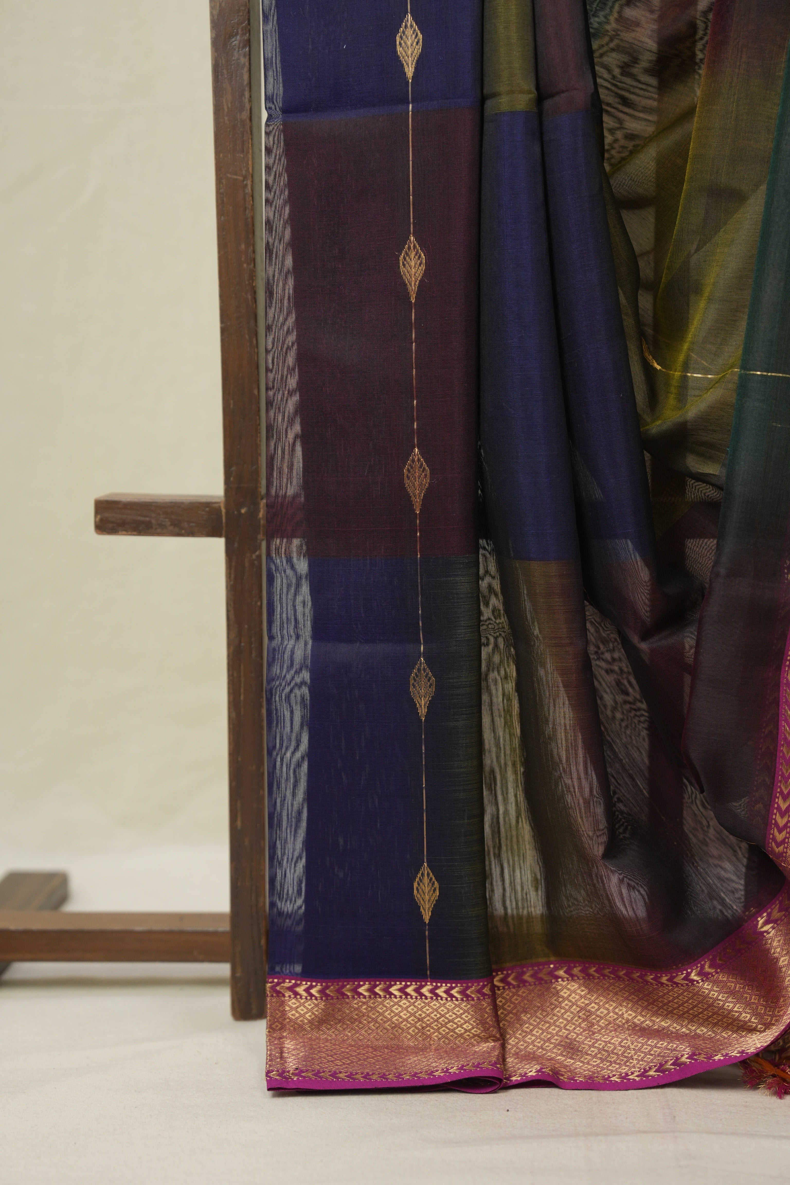 Multicolor Maheshwari Saree - SRMMS1107