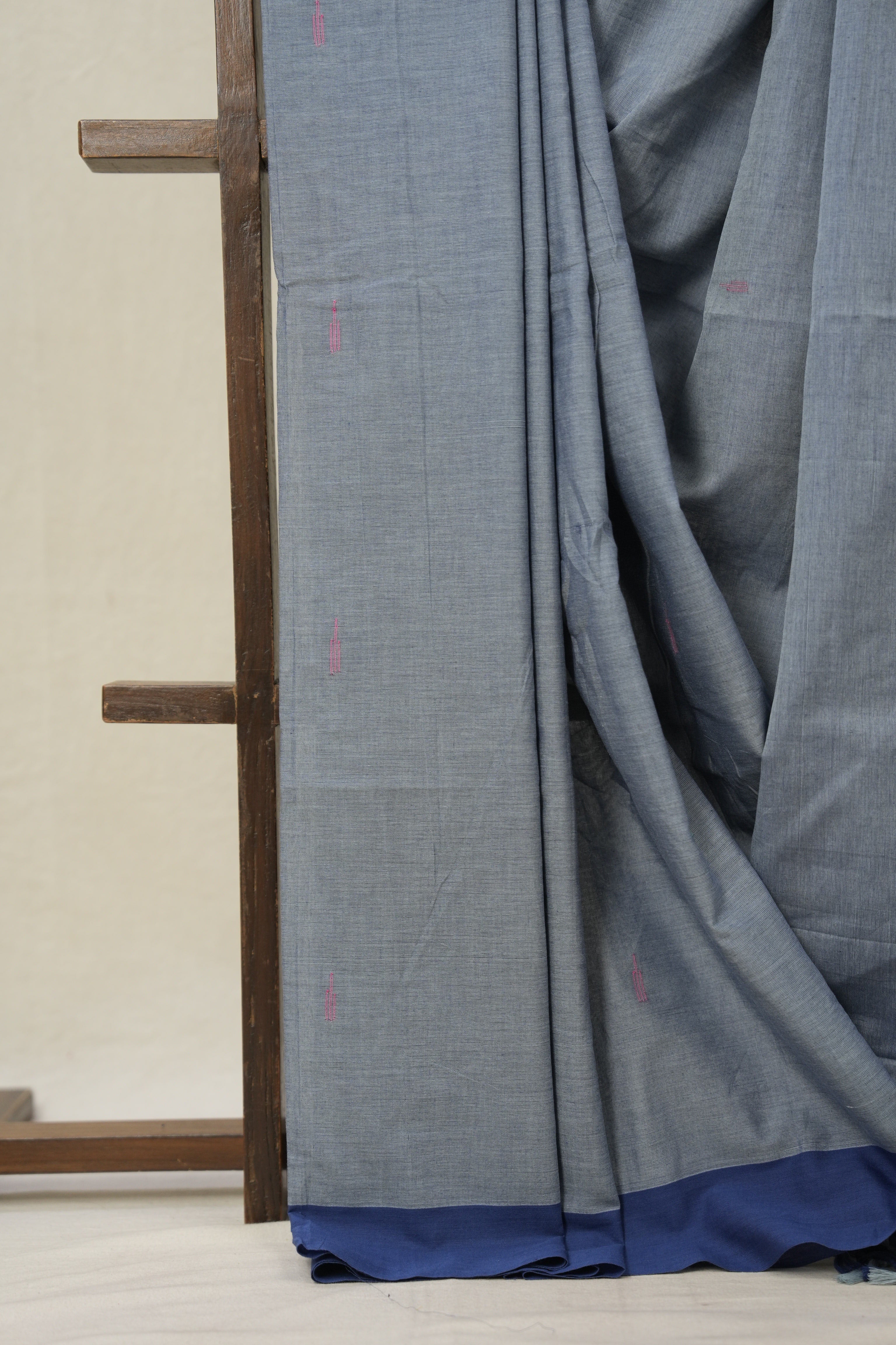 Greyish Blue Plain Cotton Ilkal Saree - SRGBPCIS797