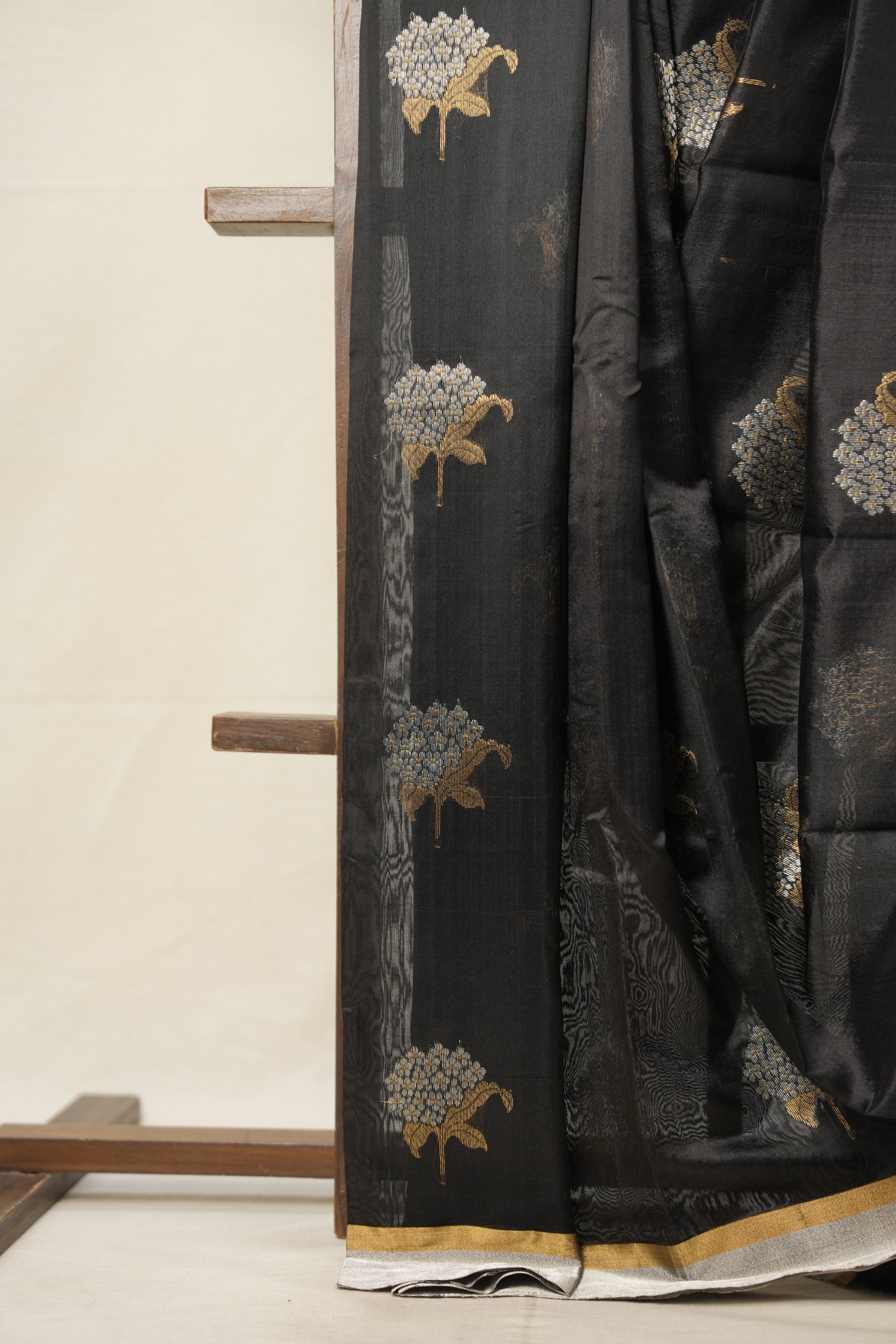 Black Pattu Chanderi Silk Saree - SRBPCSS453