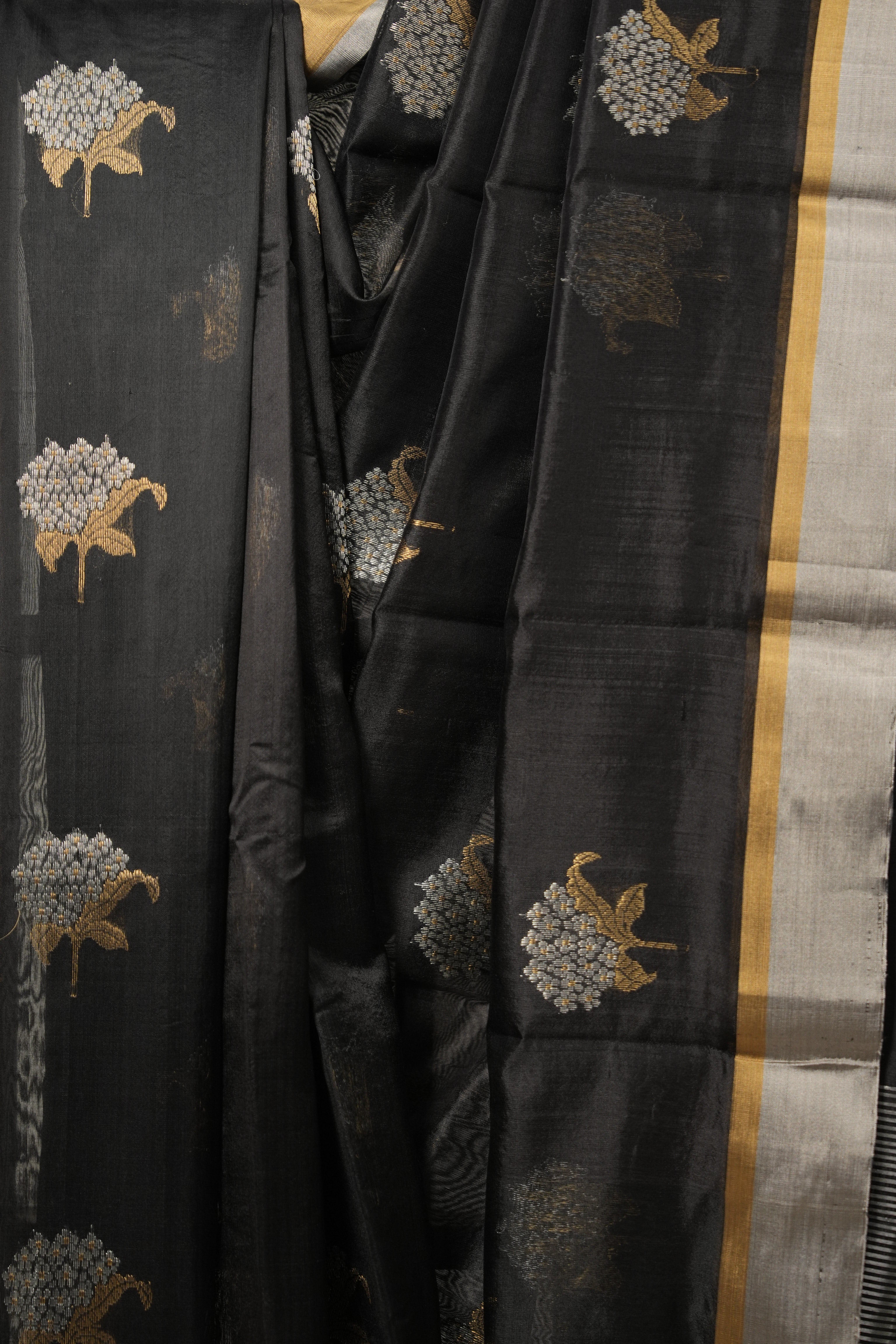 Black Pattu Chanderi Silk Saree - SRBPCSS453