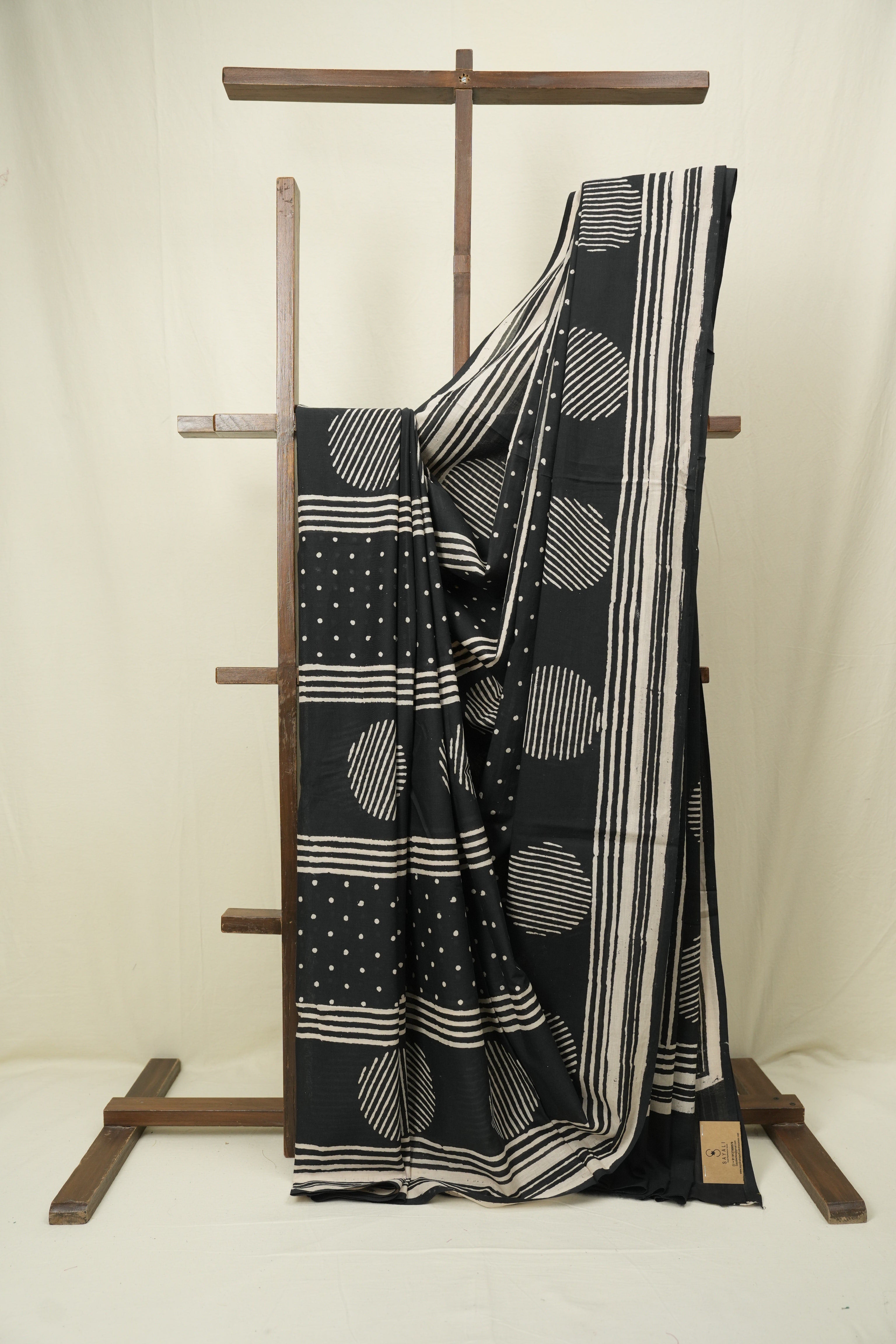 Black HBP Cotton Saree - SRBCS3589