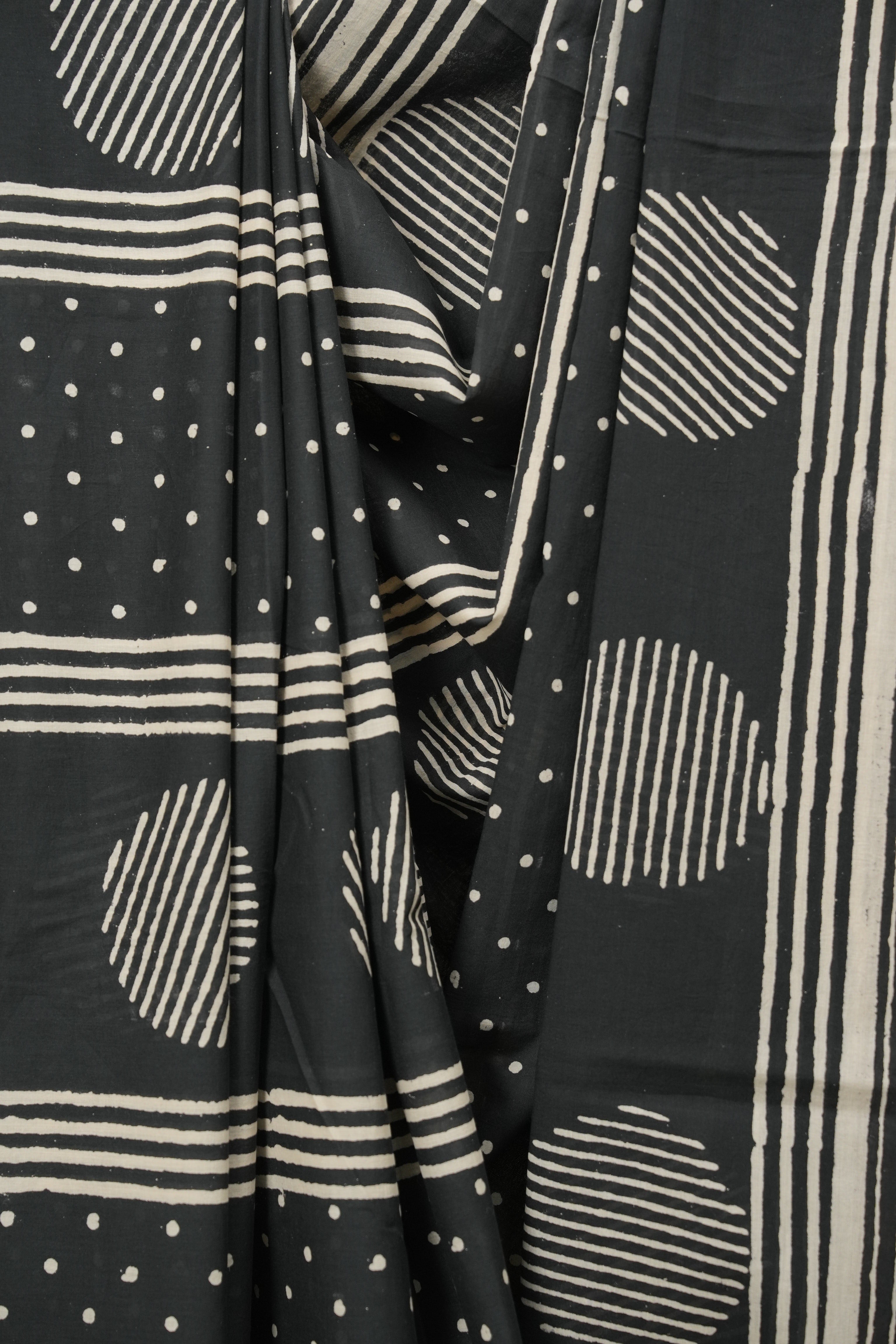 Black HBP Cotton Saree - SRBCS3589