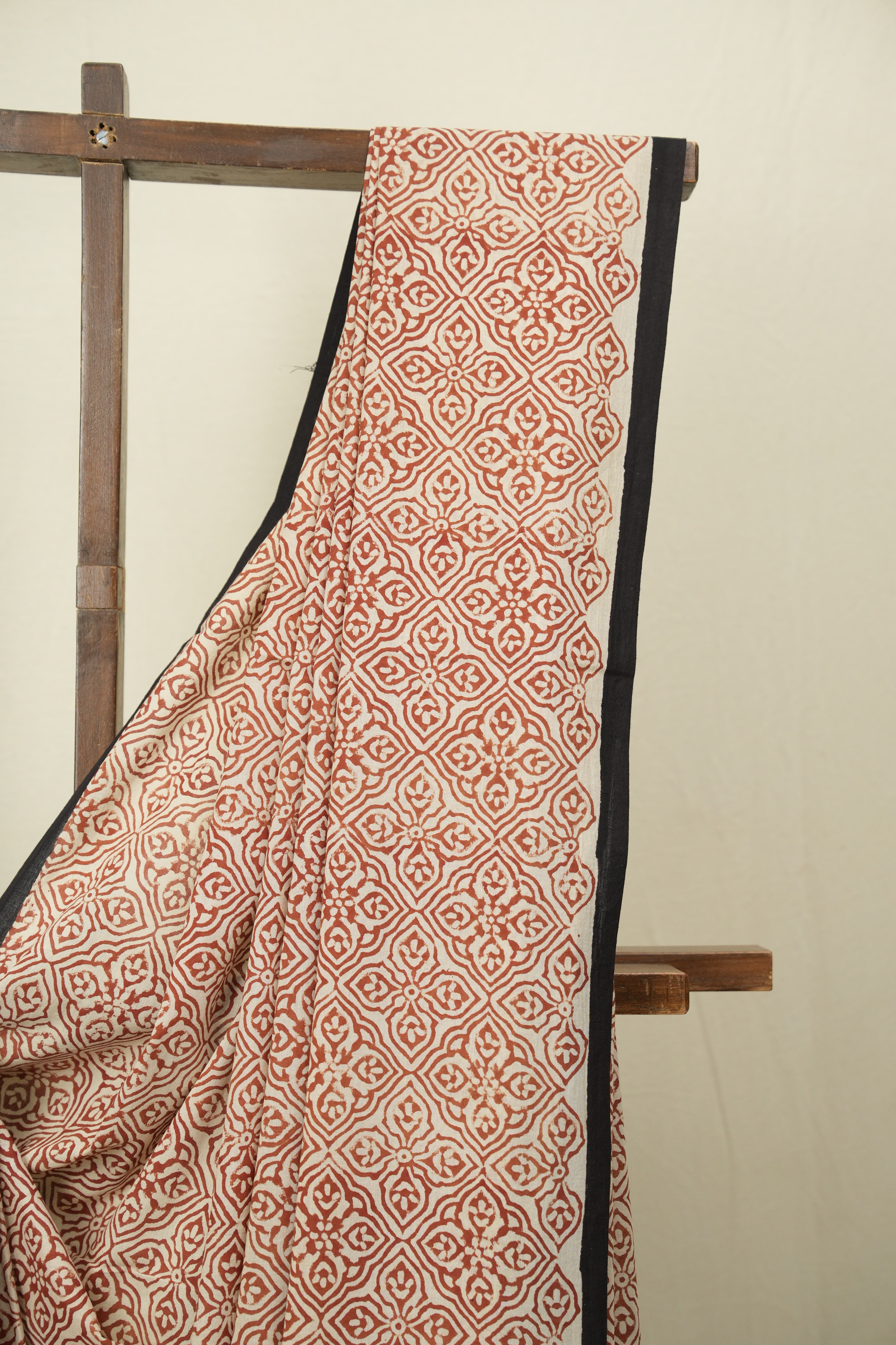 Off White Maroon HBP Cotton Saree - SRMCS3523