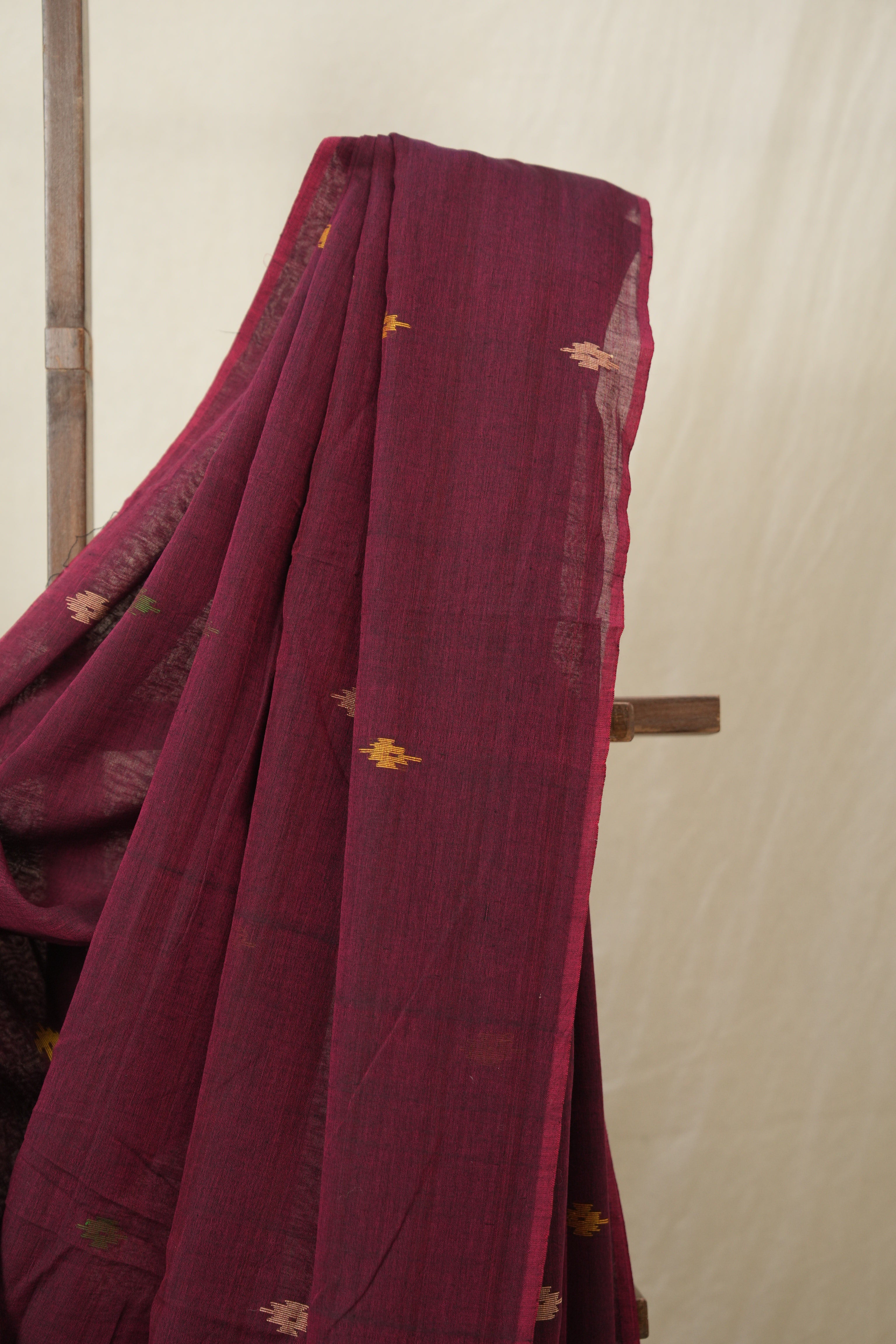 Maroon Mul Bengal Cotton Jamdani Saree - SRPCJS225