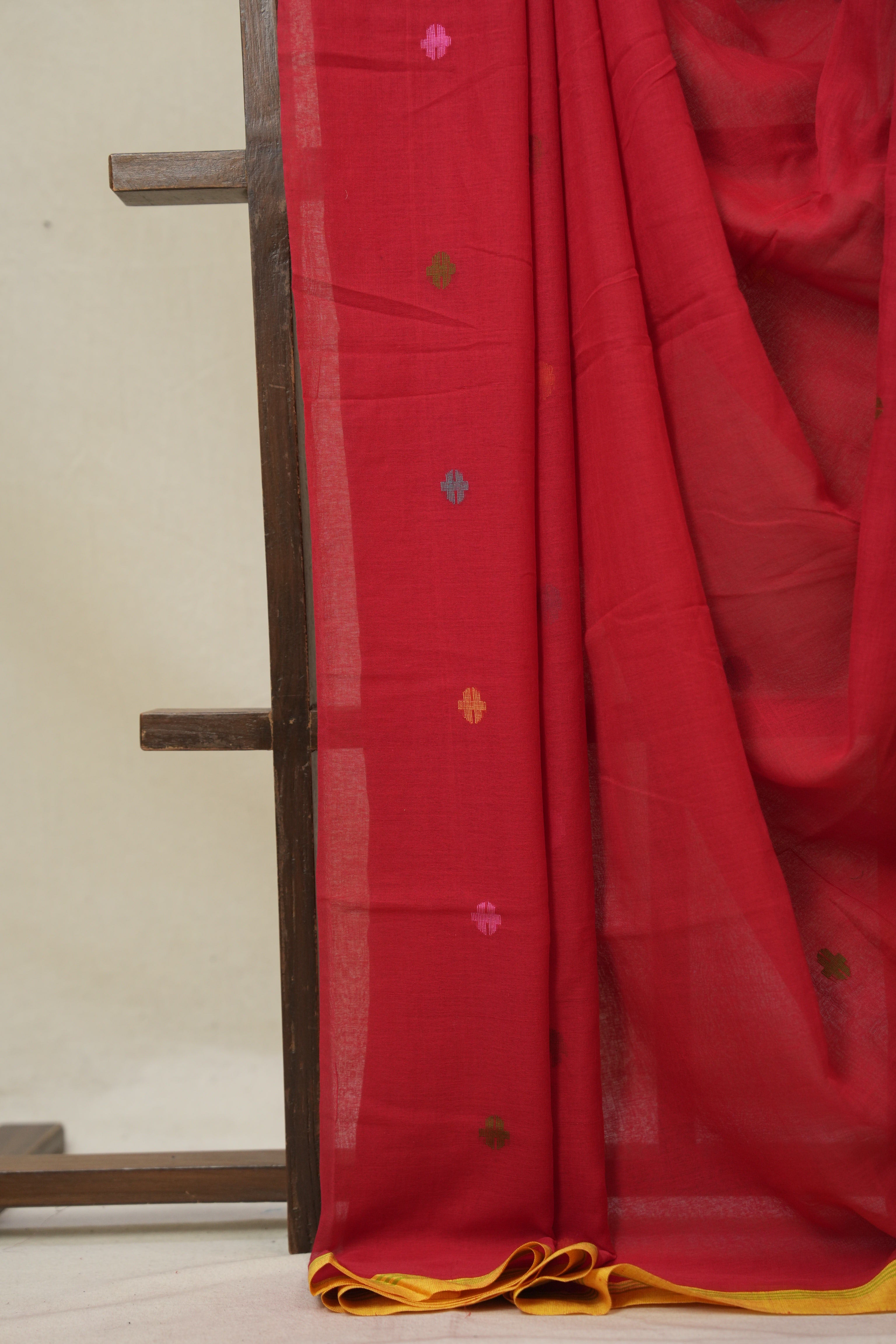 Red Mul Bengal Cotton Jamdani Saree - SRRCJS226