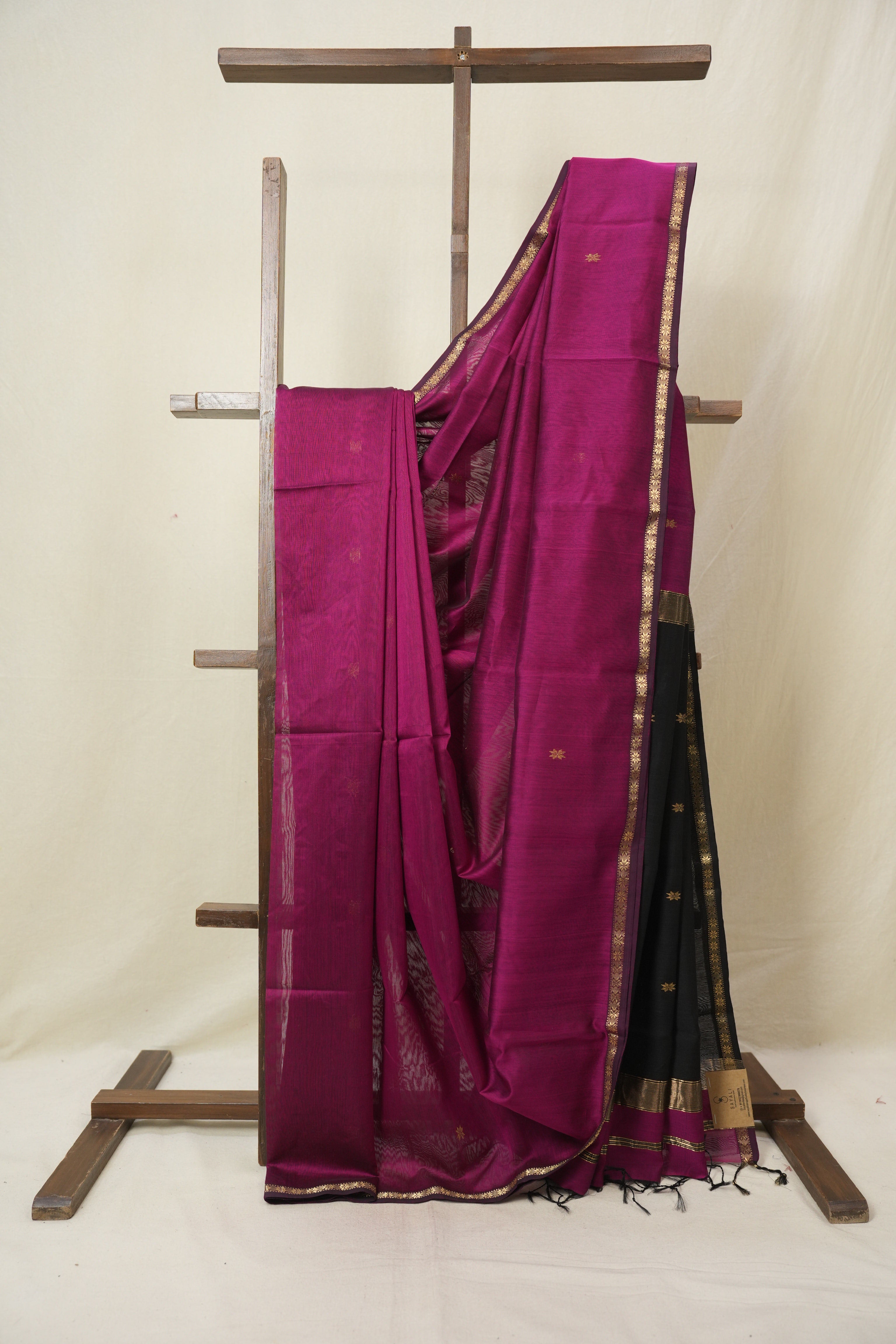 Magenta Maheshwari Saree - SRMMS1123