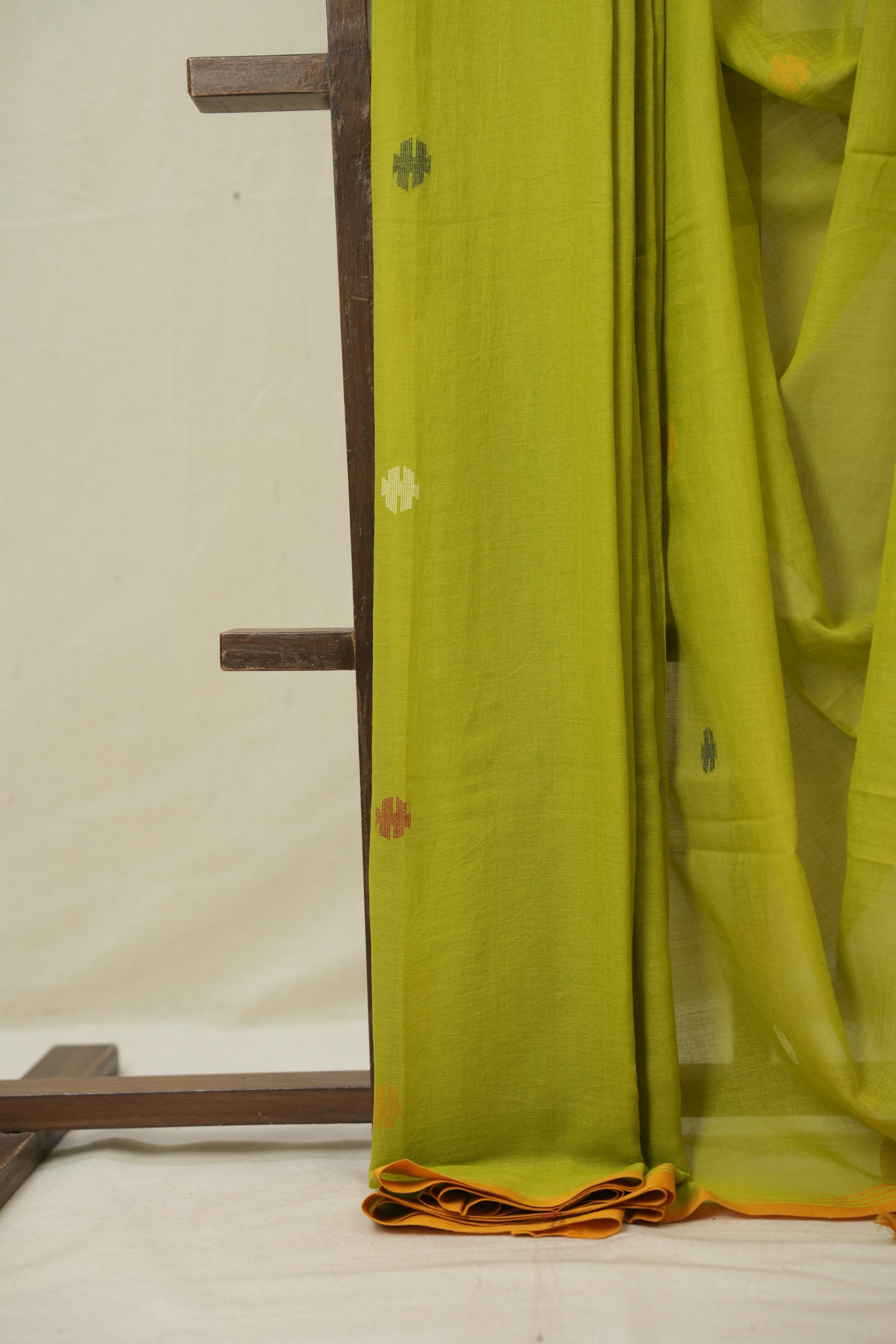 Green Mul Bengal Cotton Jamdani Saree - SRGCJS243