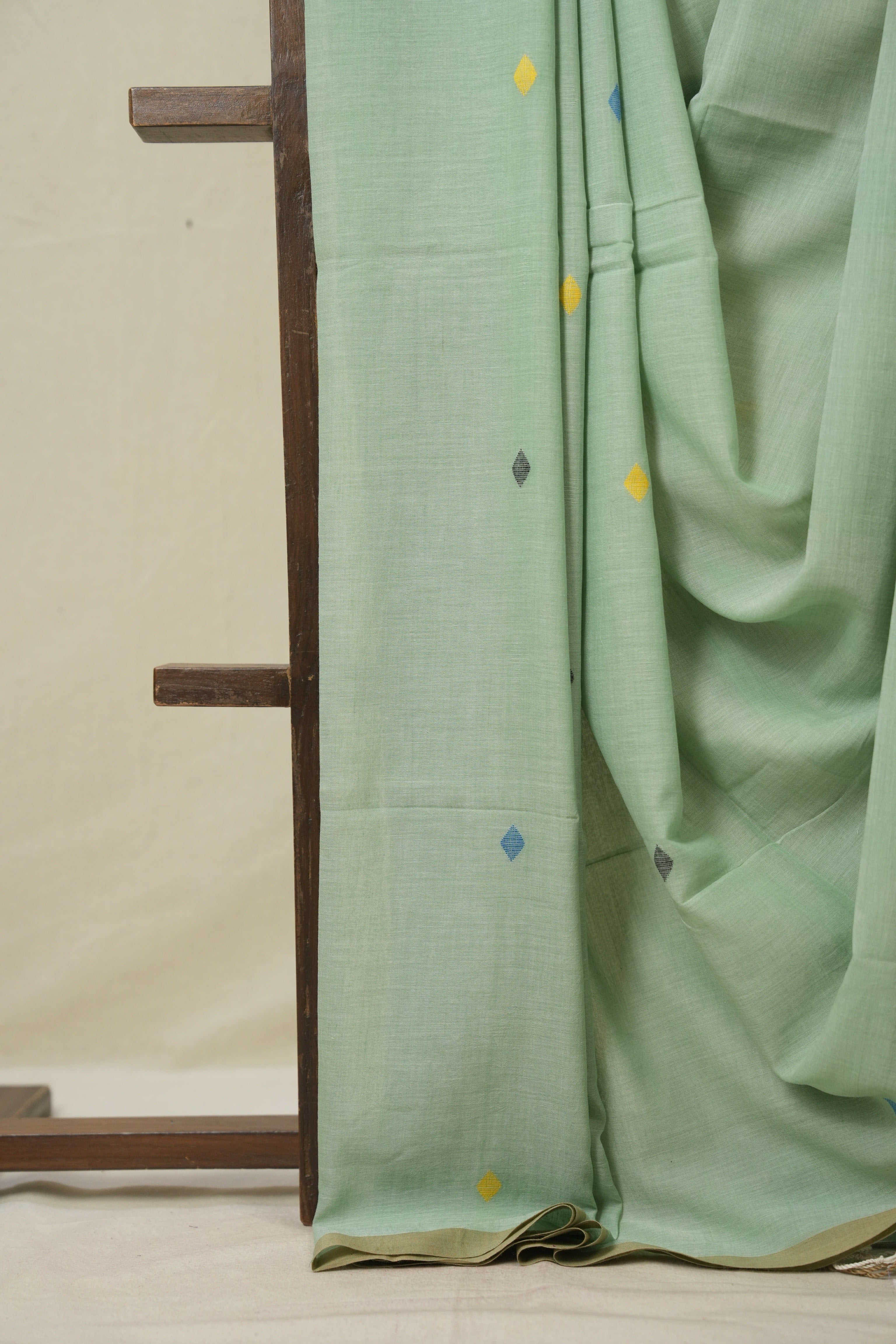 Pastel Green Mul Bengal Cotton Jamdani Saree - SRPGCJS241