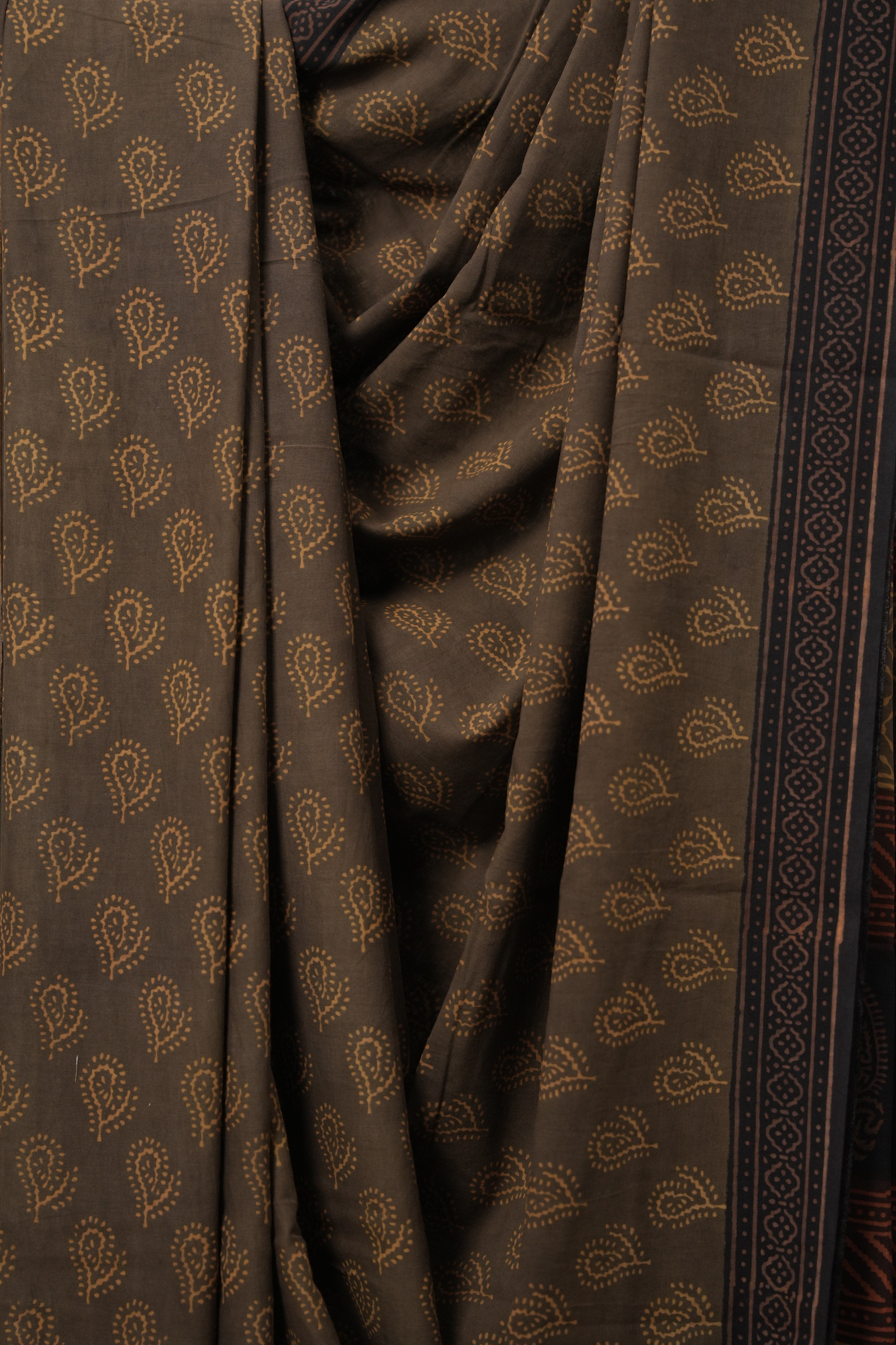 Mud Brown HBP Cotton Saree - SRMBCS3117