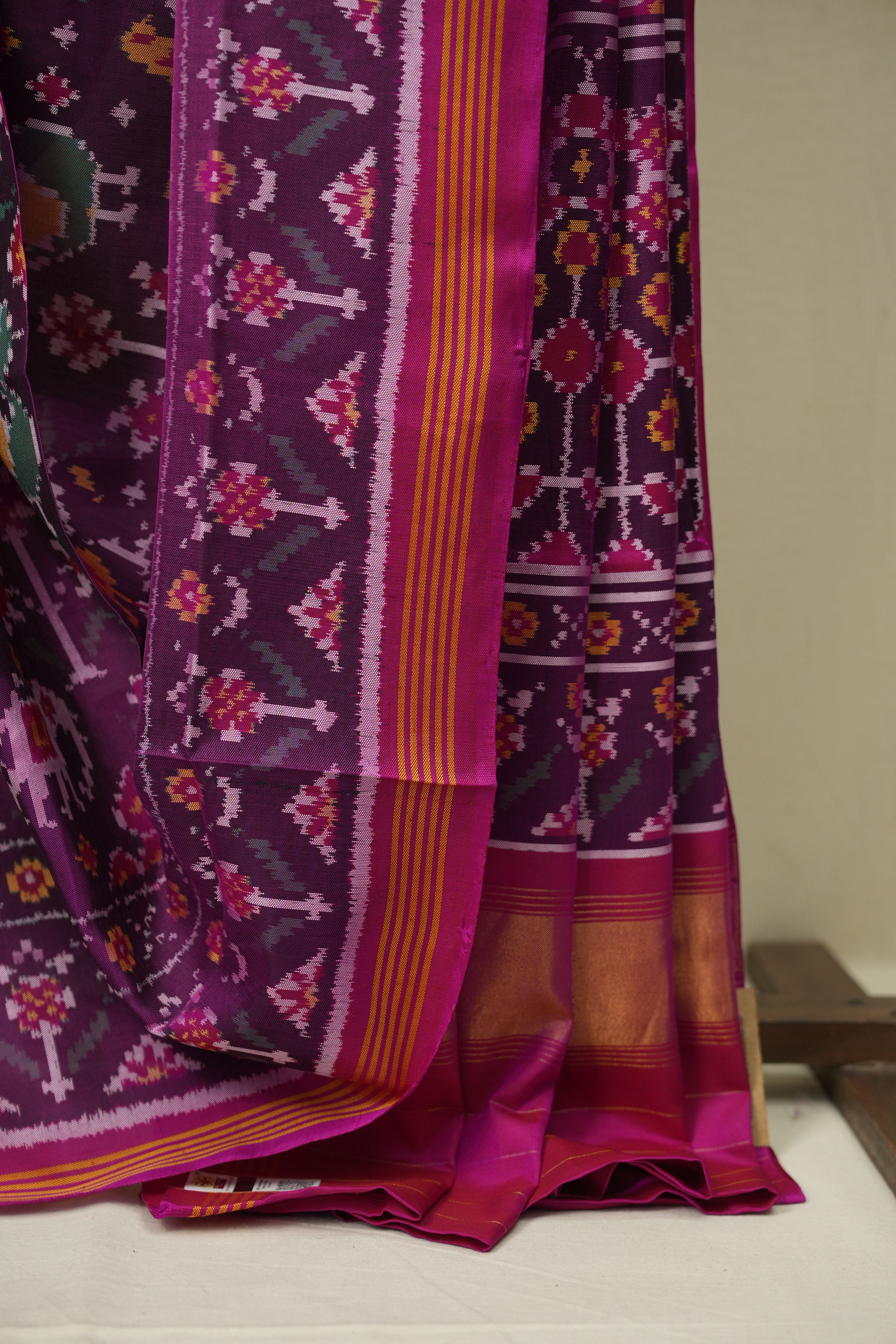 Magenta Rajkot Patola Silk Saree - SRMRPSS659