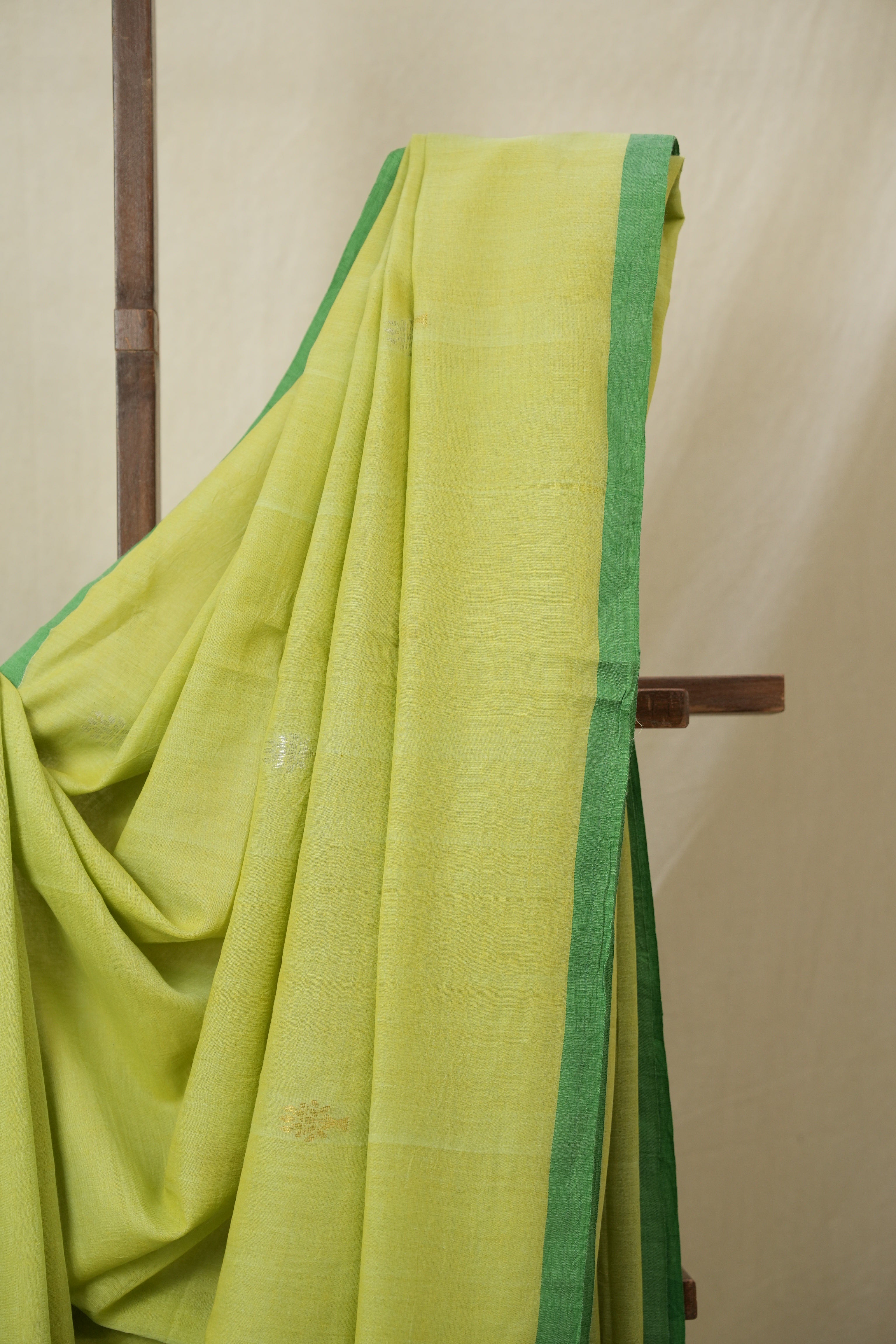 Pista Green Bengal Mul Cotton Saree - SRPGBMCS069