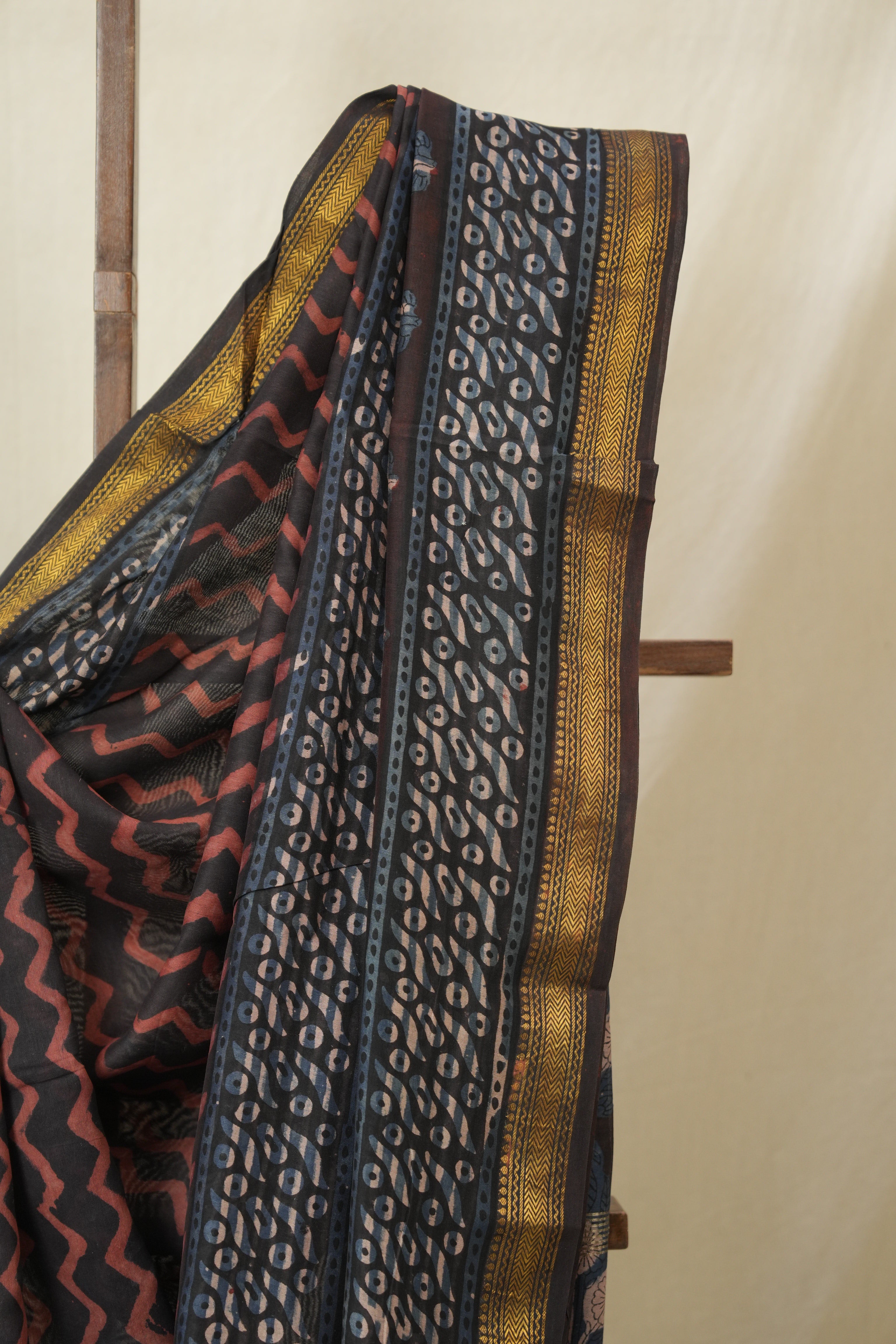 Black Brown HBP Cotton Silk Saree With Maheshwari Border - SRBBCSS1579