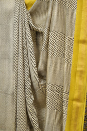 Cream Beige HBP Cotton Silk Saree With Maheshwari Border - SRCBCSS1578