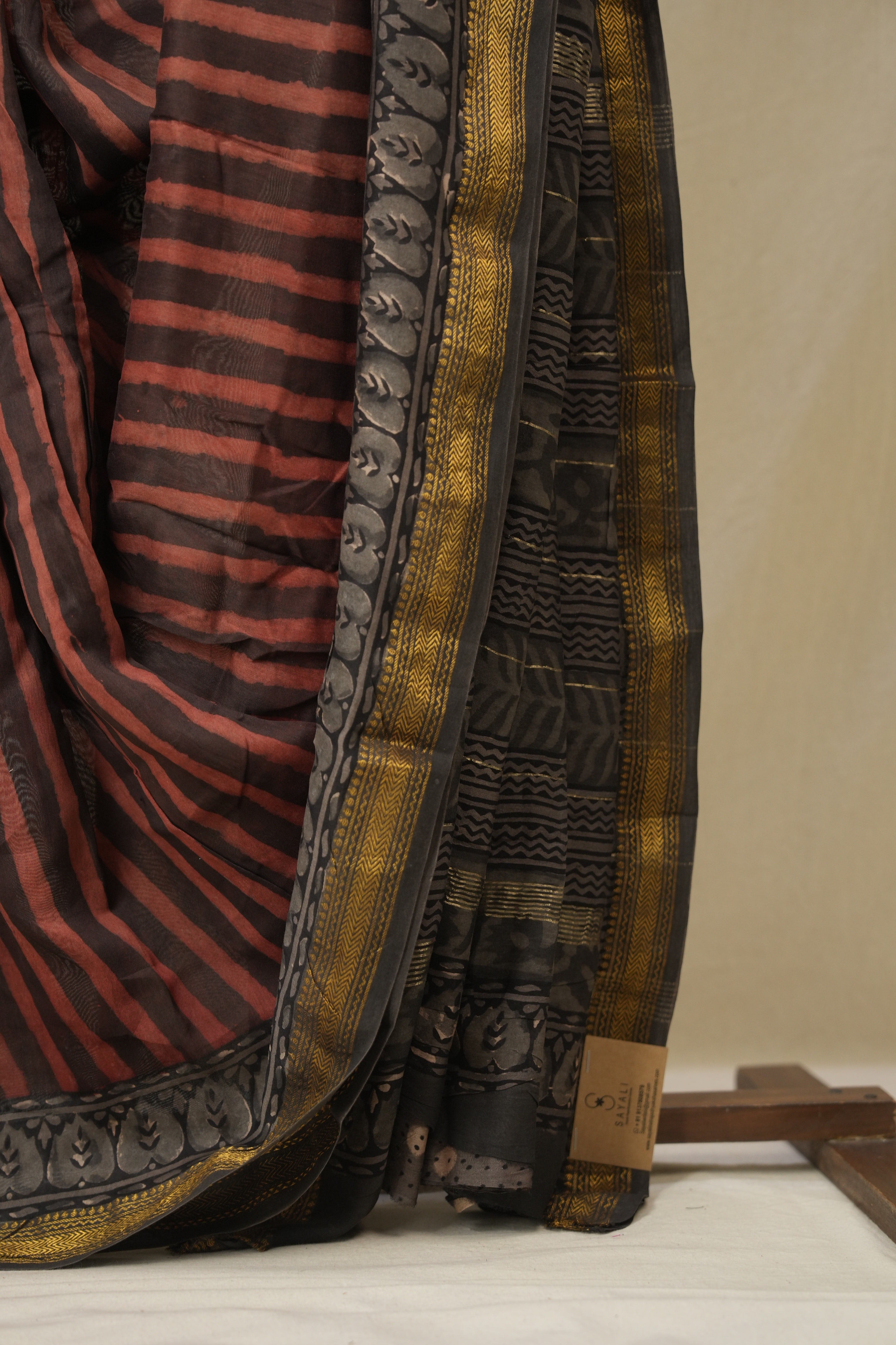 Maroon Brown HBP Cotton Silk Saree With Maheshwari Border - SRMBCSS1577