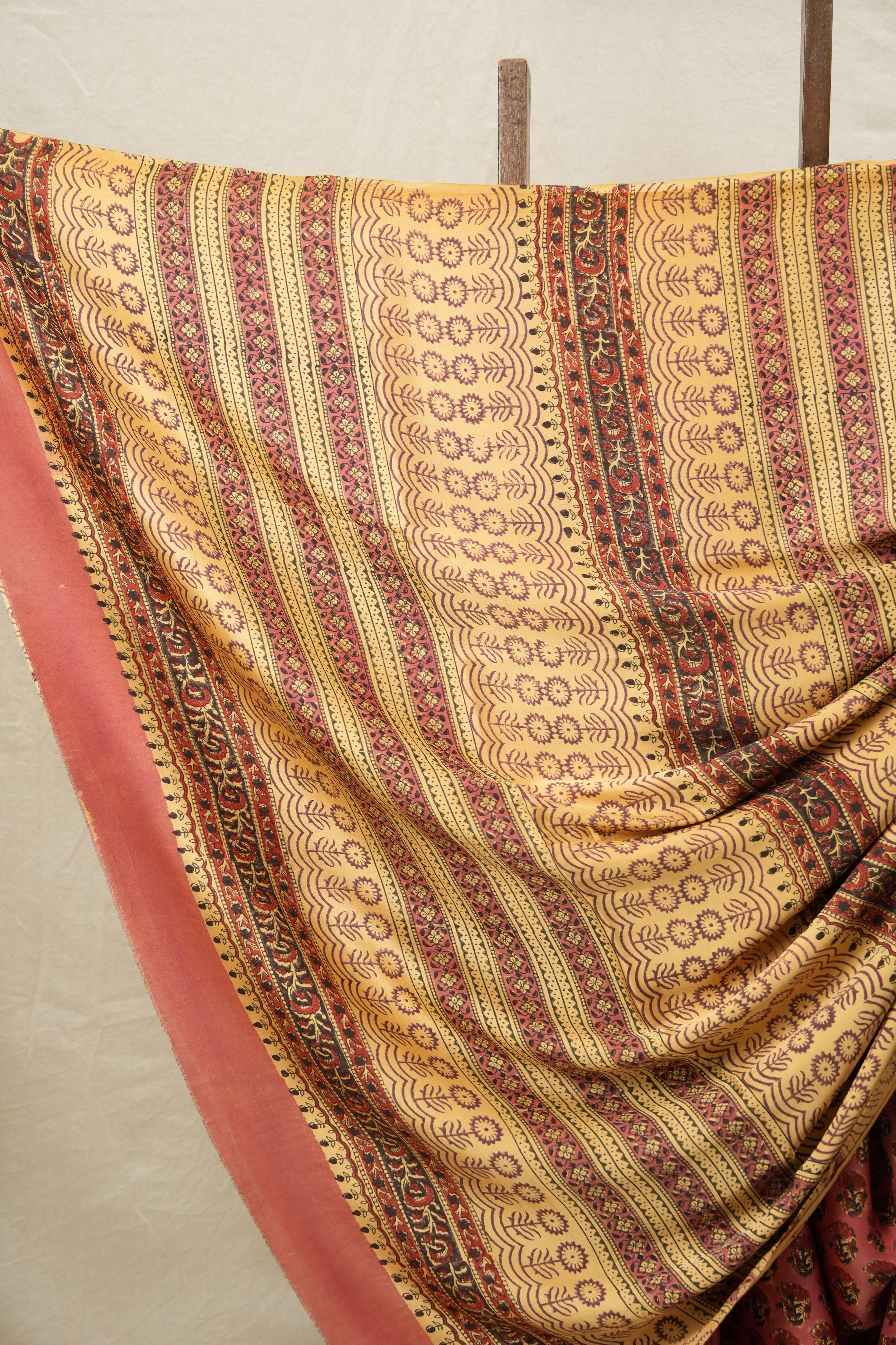 Pink HBP Modal Silk Saree - SRPMSS115