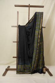 Black HBP Cotton Silk Saree With Maheshwari Border - SRBCSS1605