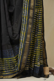 Black HBP Cotton Silk Saree With Maheshwari Border - SRBCSS1605