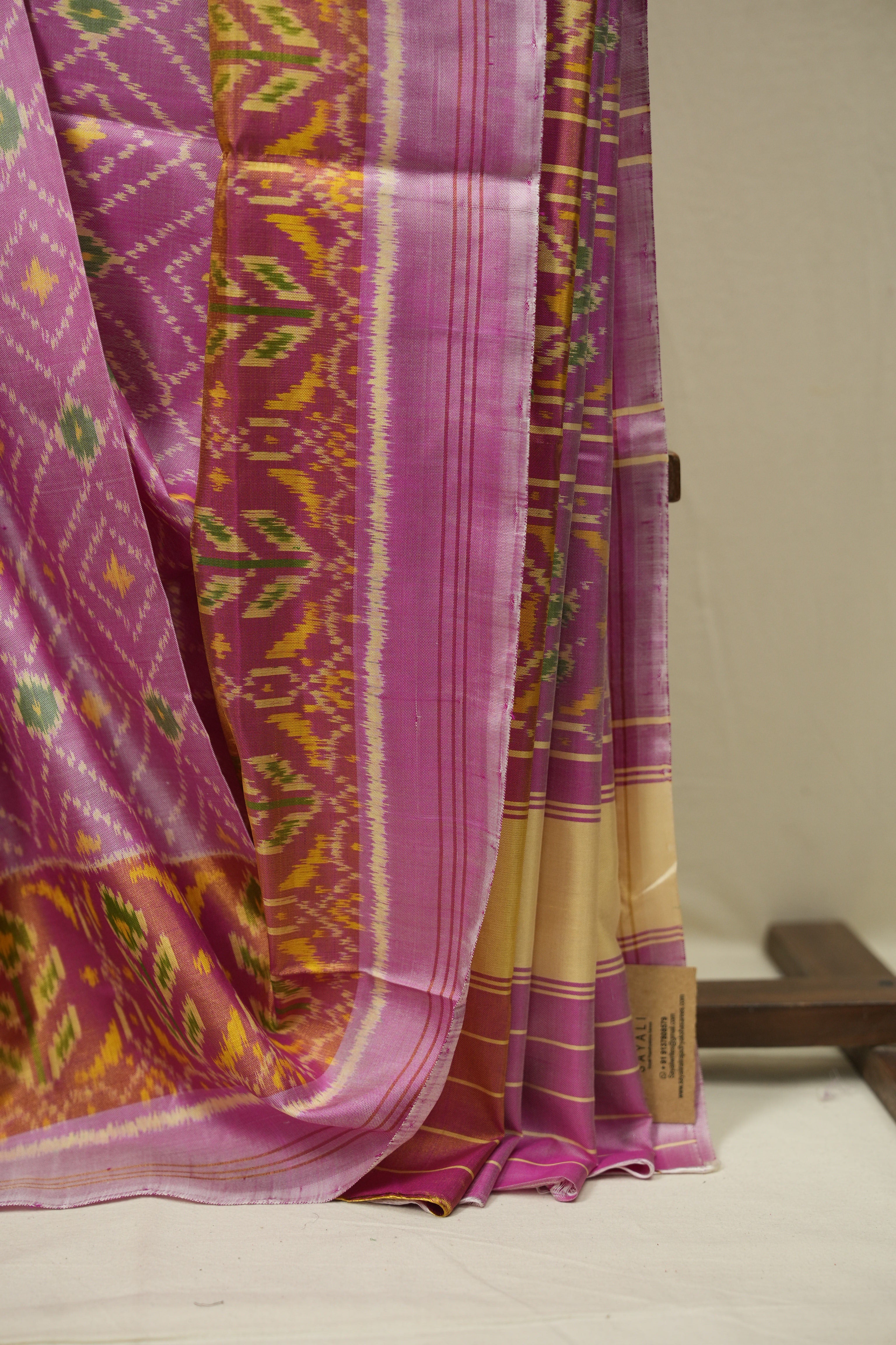 Light Pink Rajkot Patola Silk Saree - SRLPRPSS651