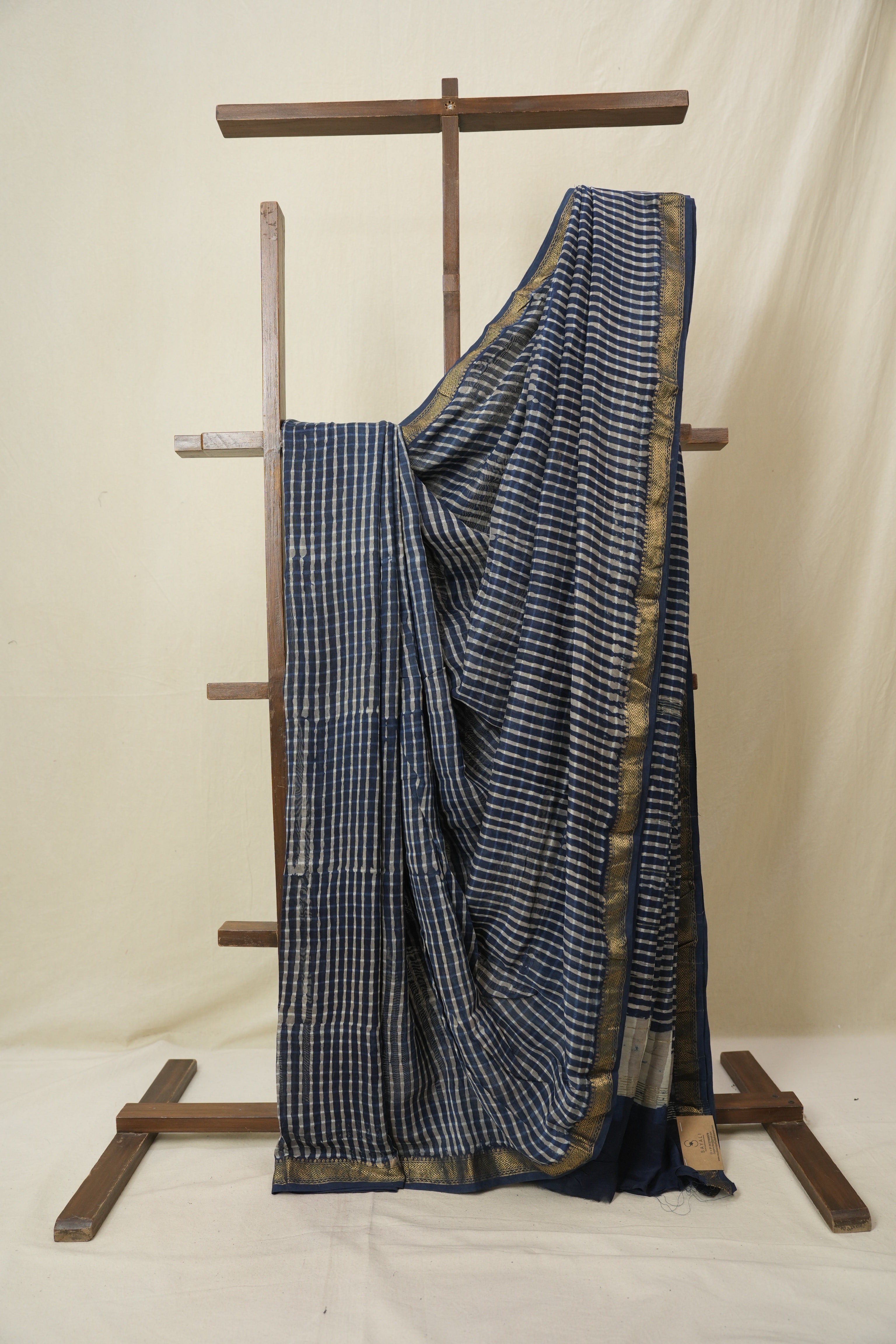 Dark Blue HBP Cotton Silk Saree With Maheshwari Border - SRDBCSS1575