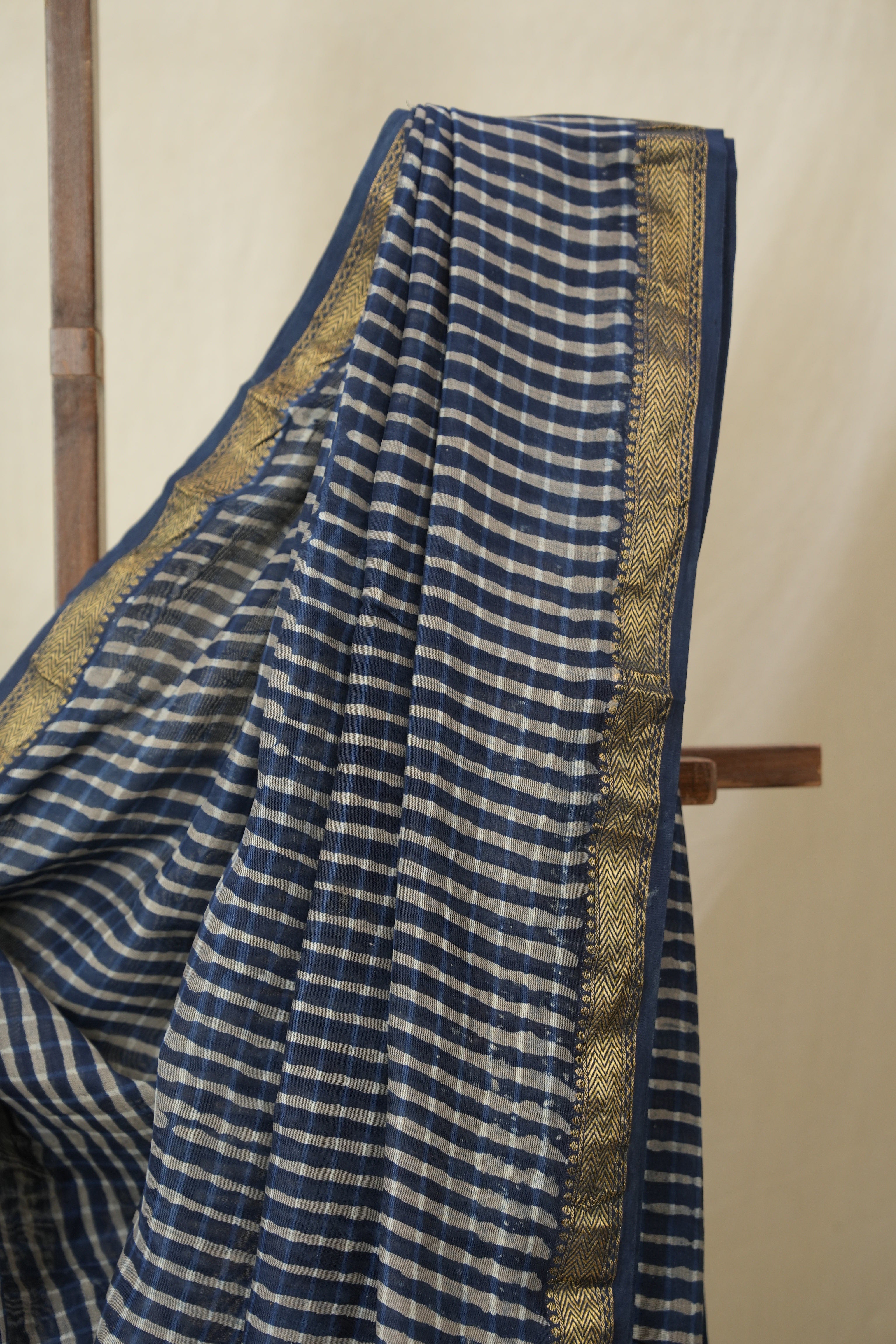 Dark Blue HBP Cotton Silk Saree With Maheshwari Border - SRDBCSS1575