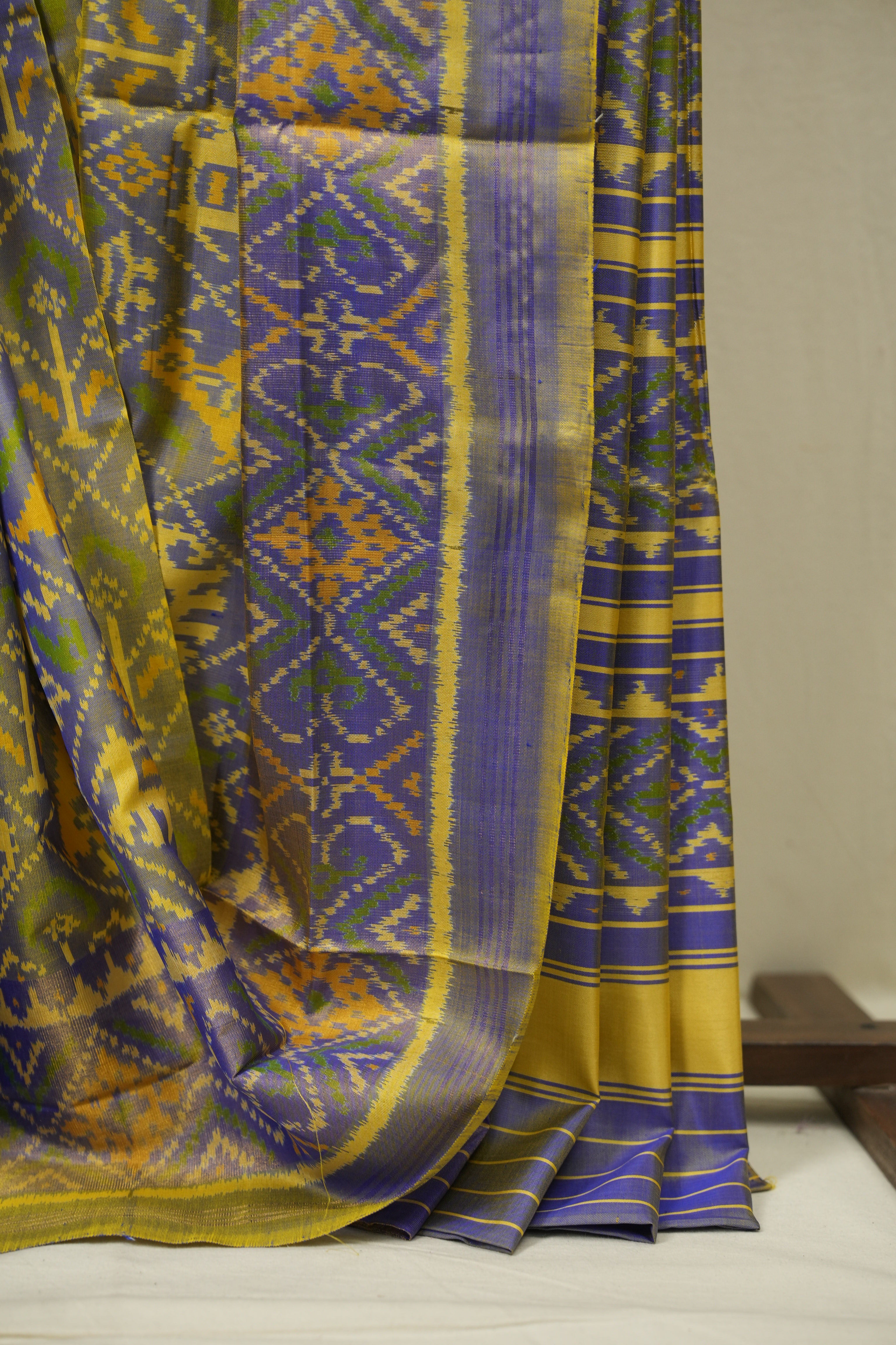 Dual Tone Blue Rajkot Patola Silk Saree - SRDTBRPSS641