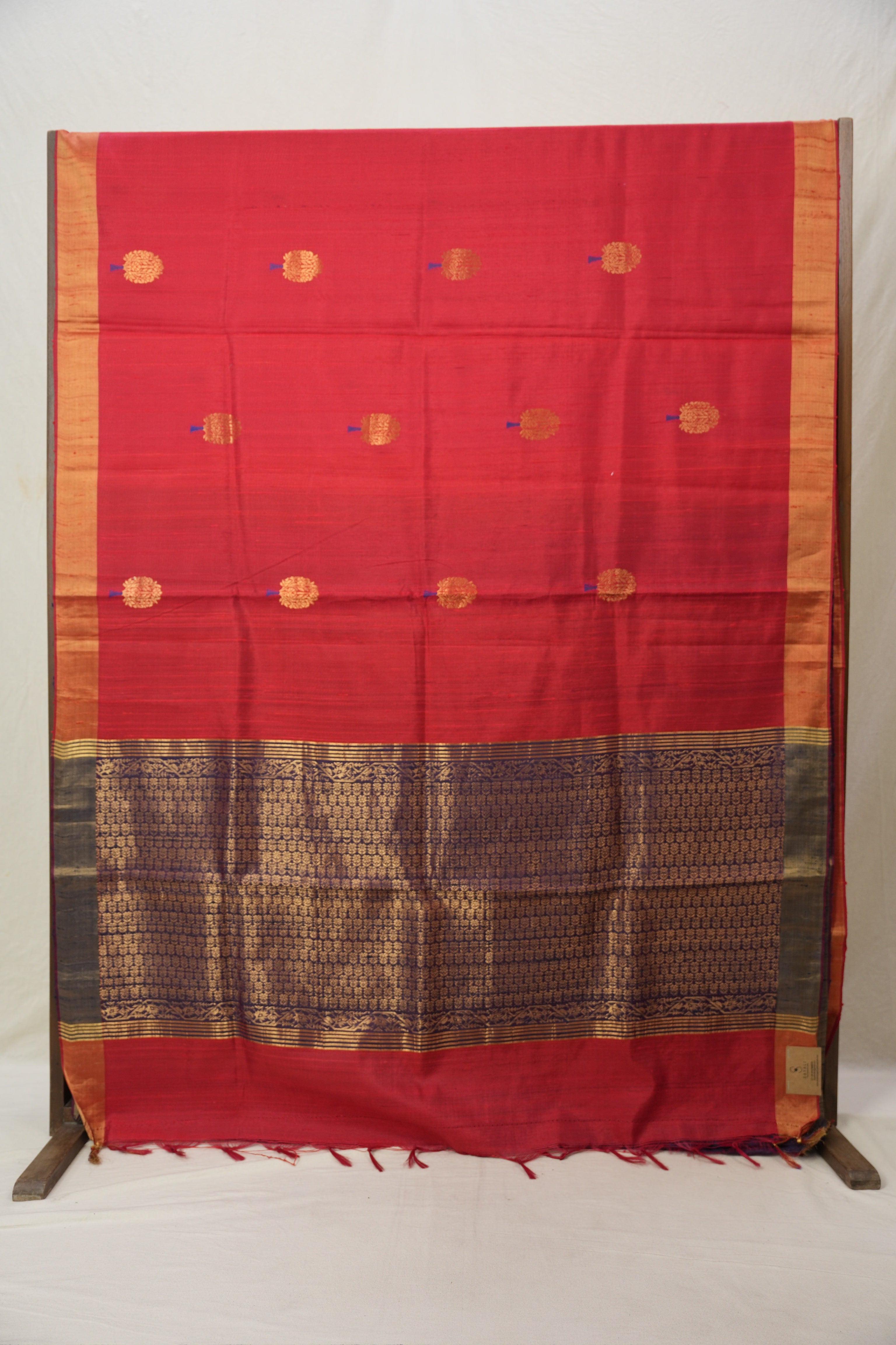 Red Raw Silk Saree - SRRRSS832