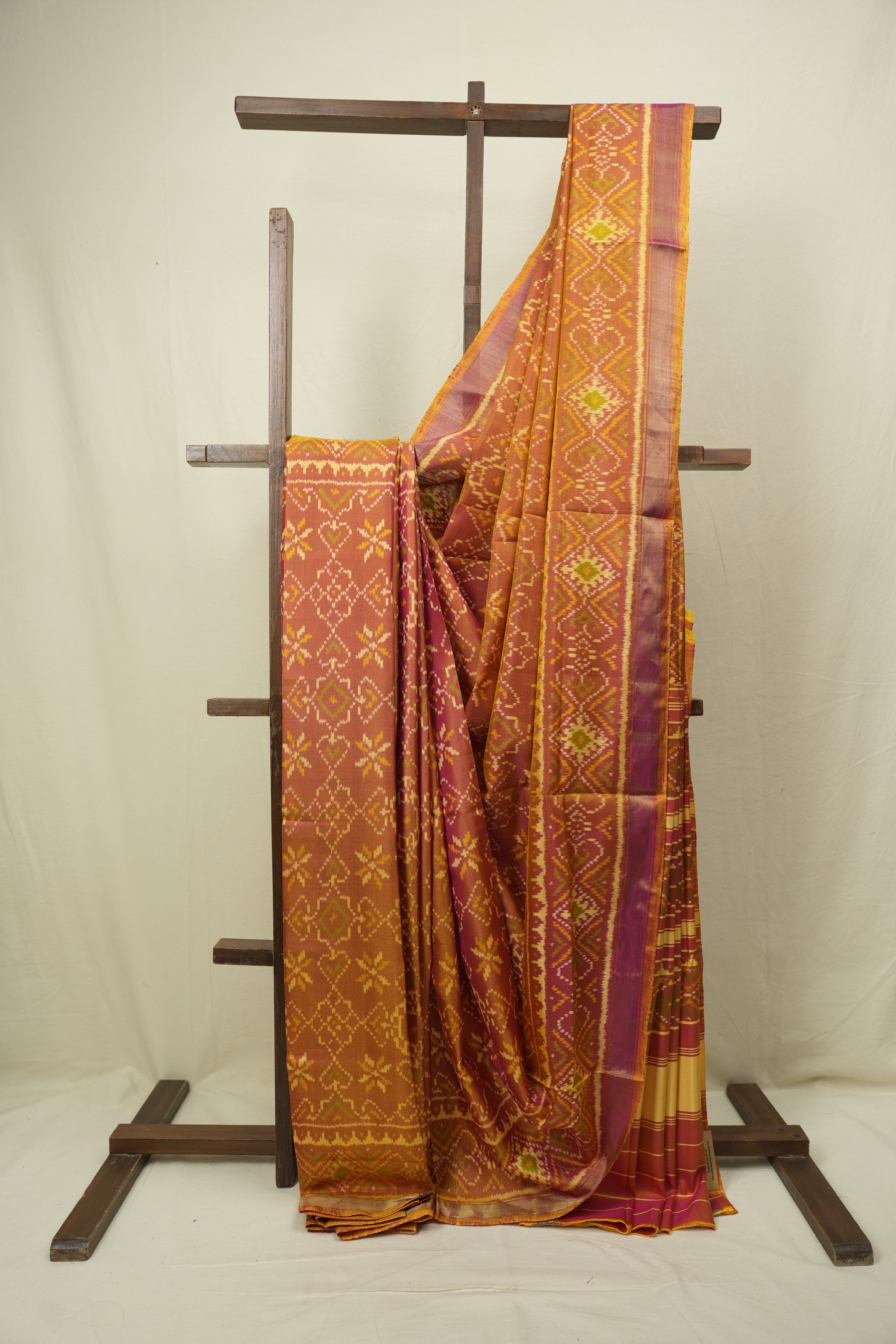 Two Tone Yellow Rajkot Patola Silk Saree - SRTTYRPSS637