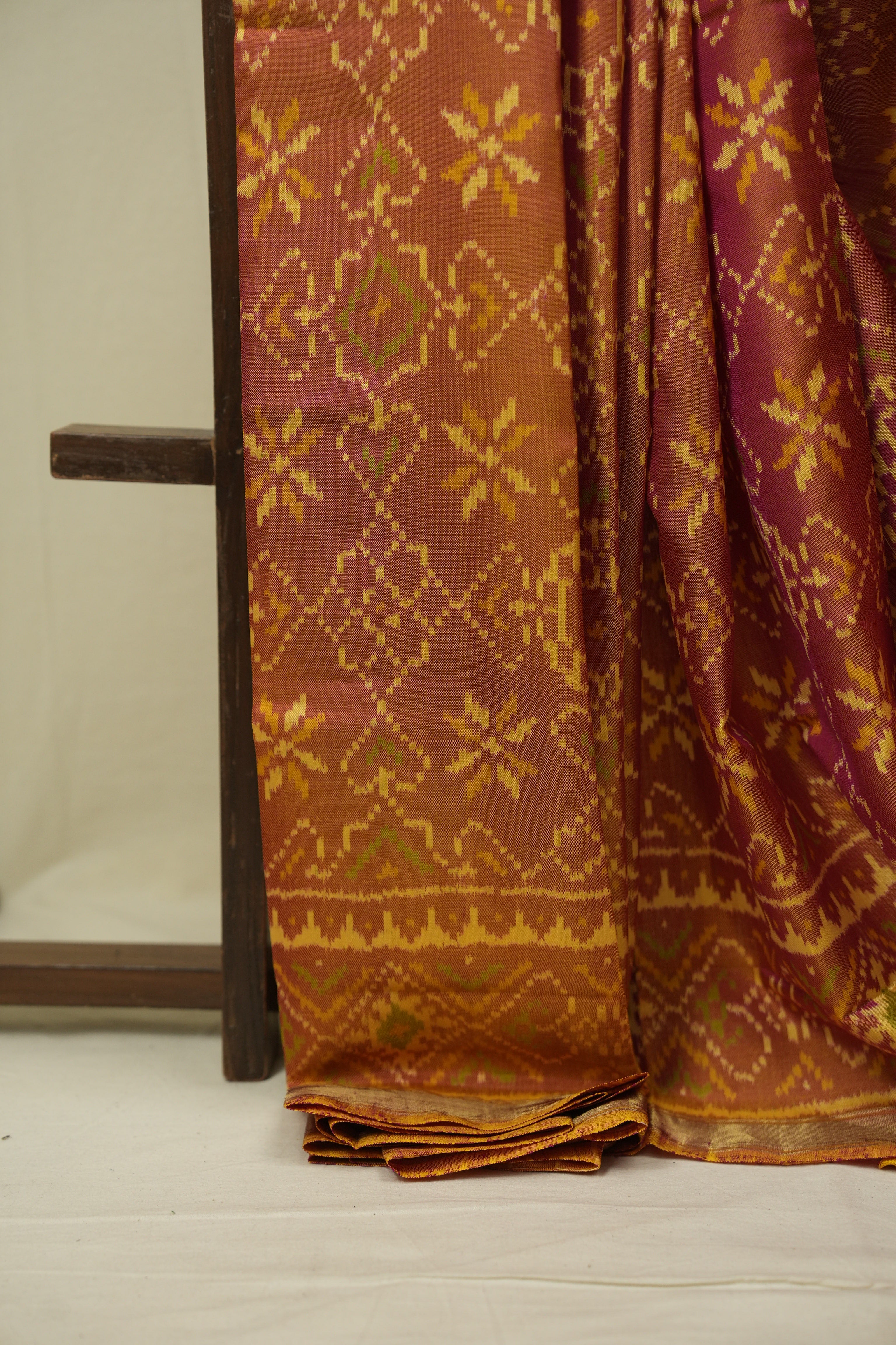 Two Tone Yellow Rajkot Patola Silk Saree - SRTTYRPSS637