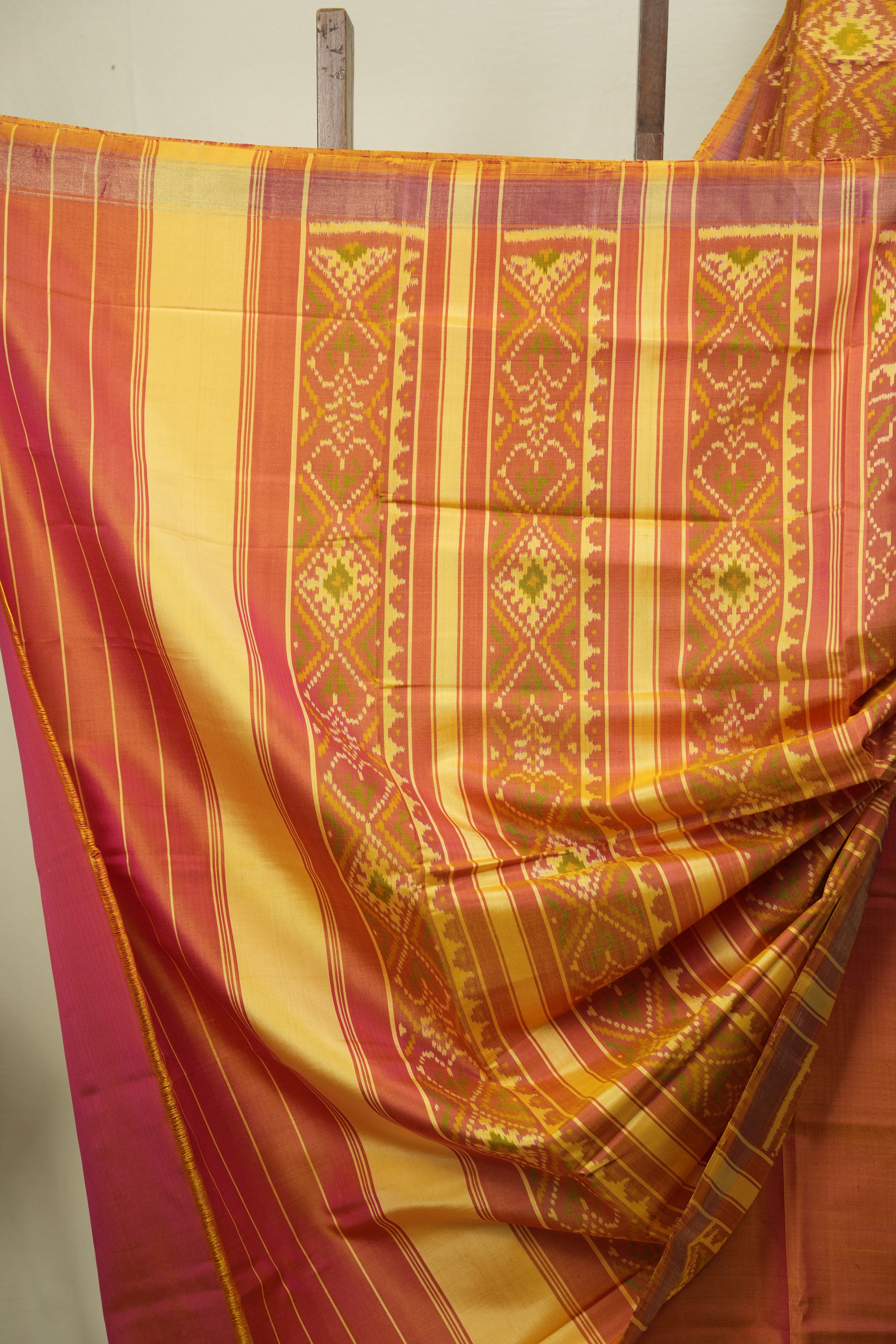 Two Tone Yellow Rajkot Patola Silk Saree - SRTTYRPSS637