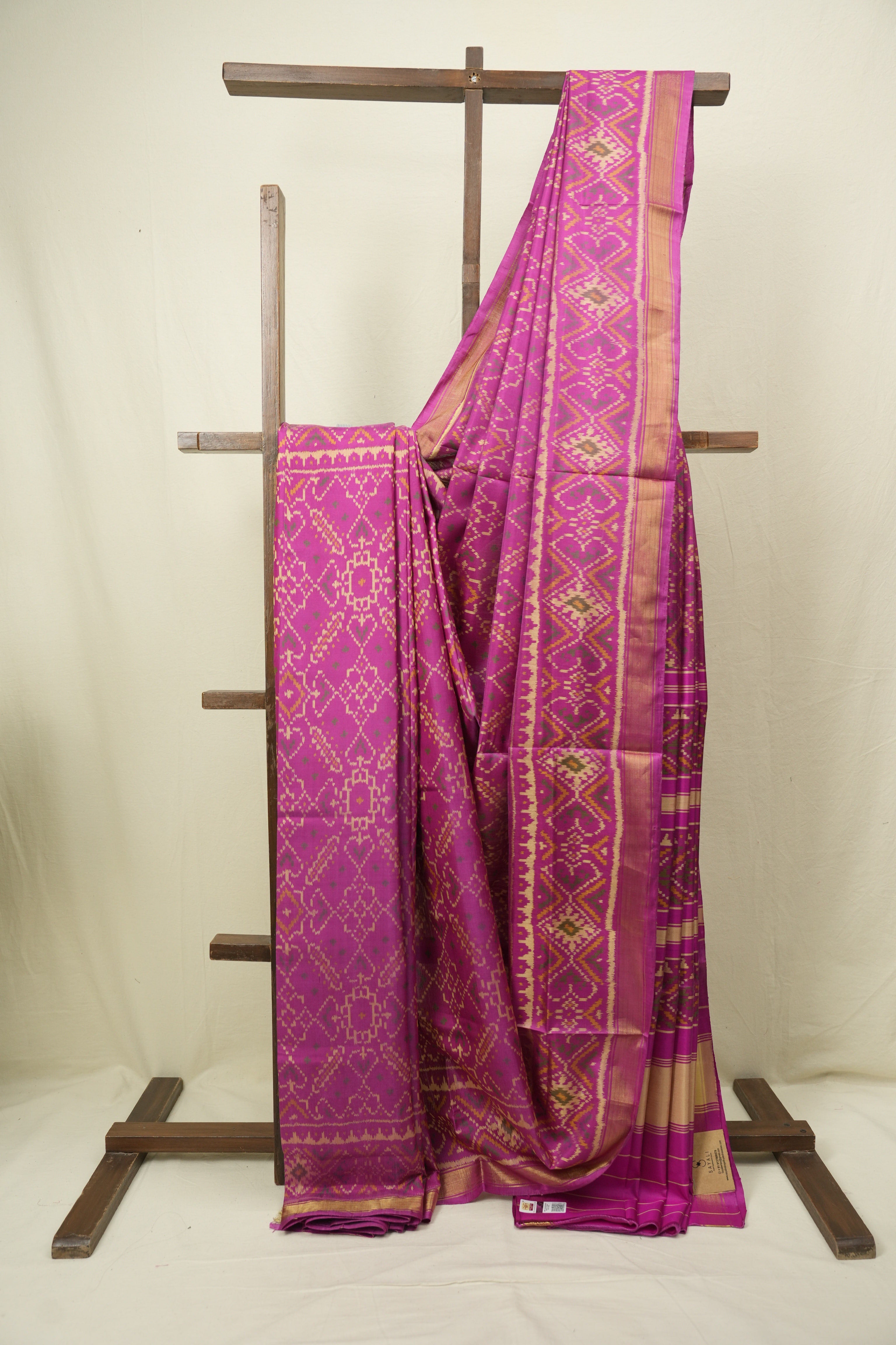 Pink Rajkot Patola Silk Saree - SRPRPSS653