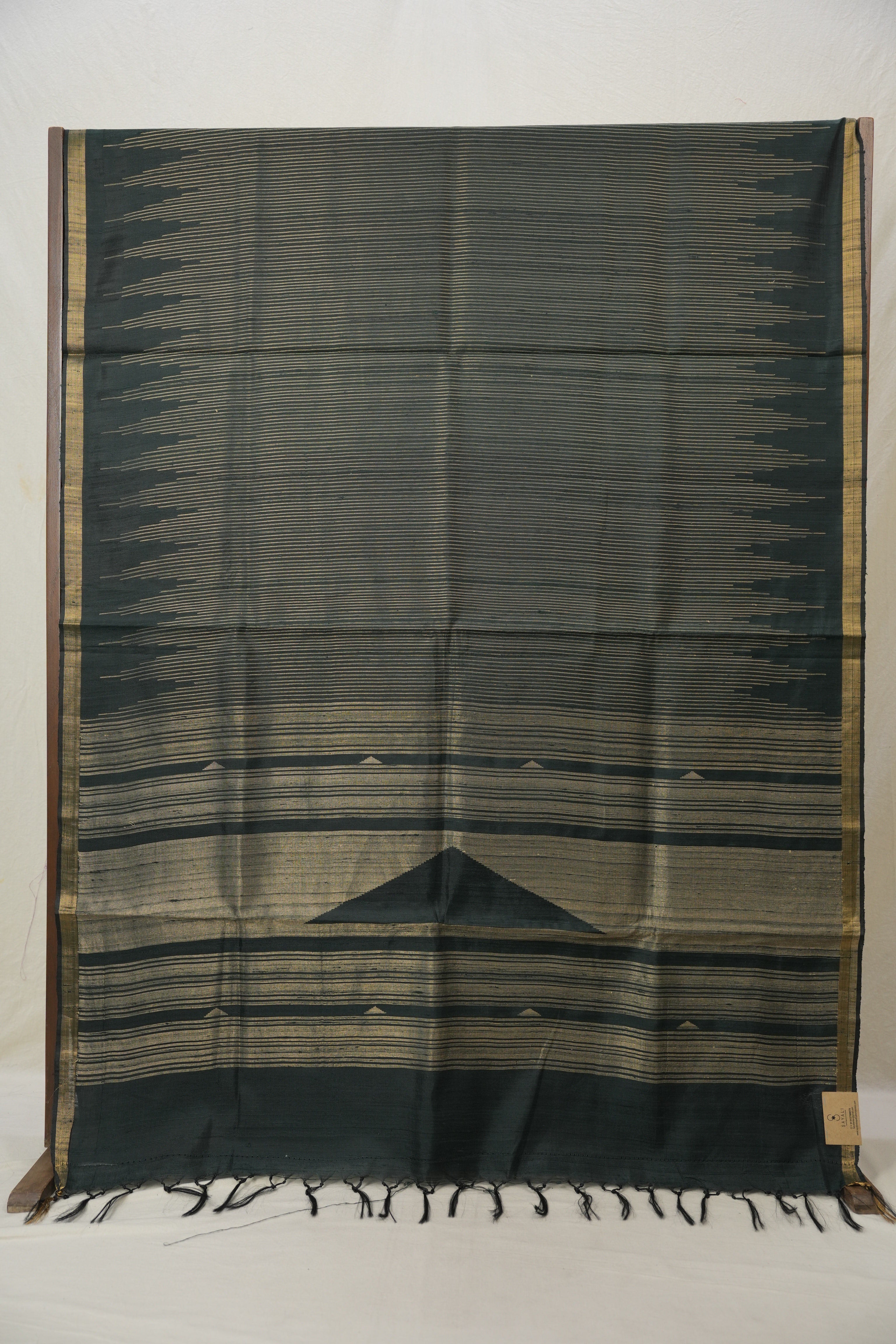 Green Raw Silk Saree - SRGRSS789