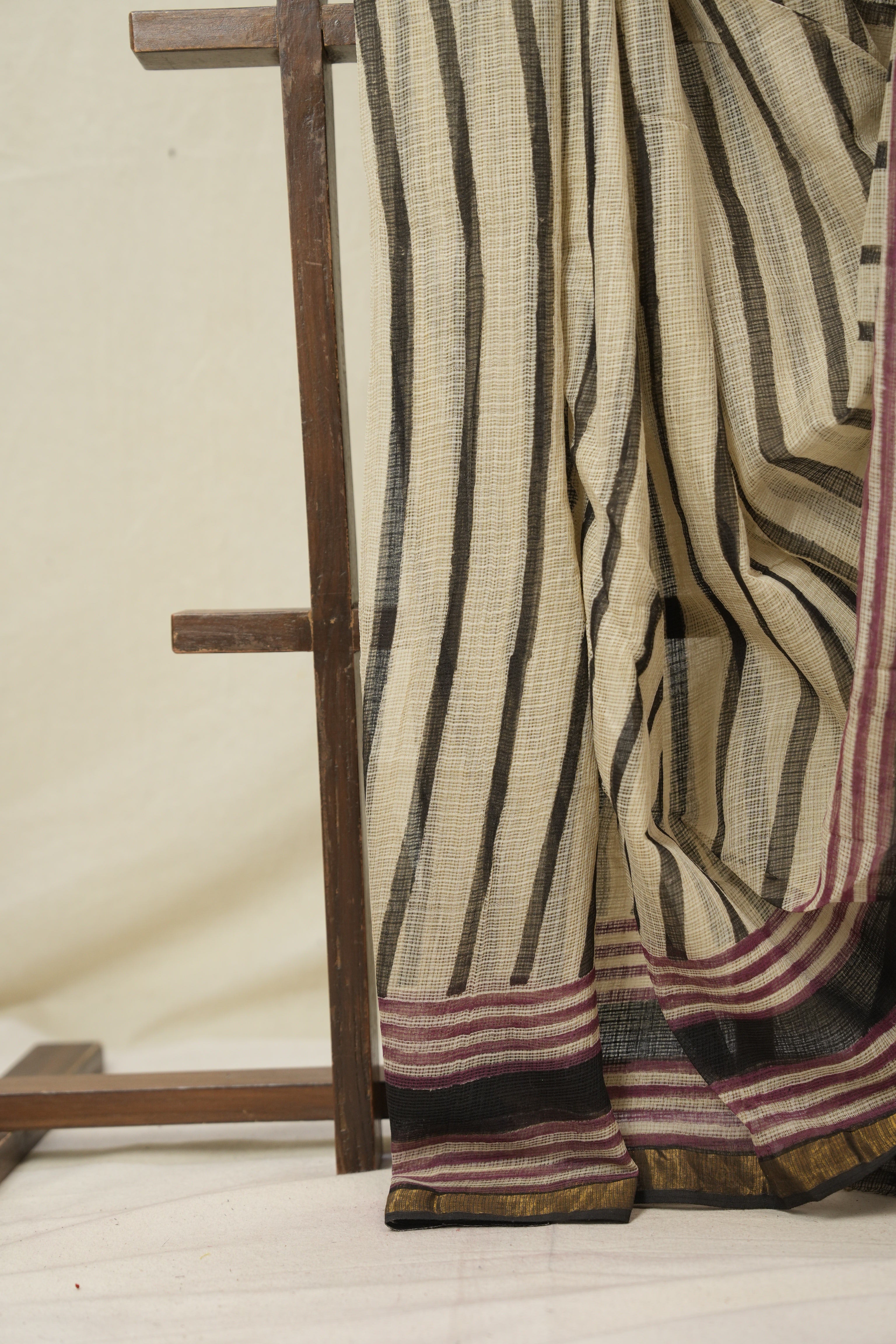 Beige HBP Kota Doria Saree - SRMKDS258