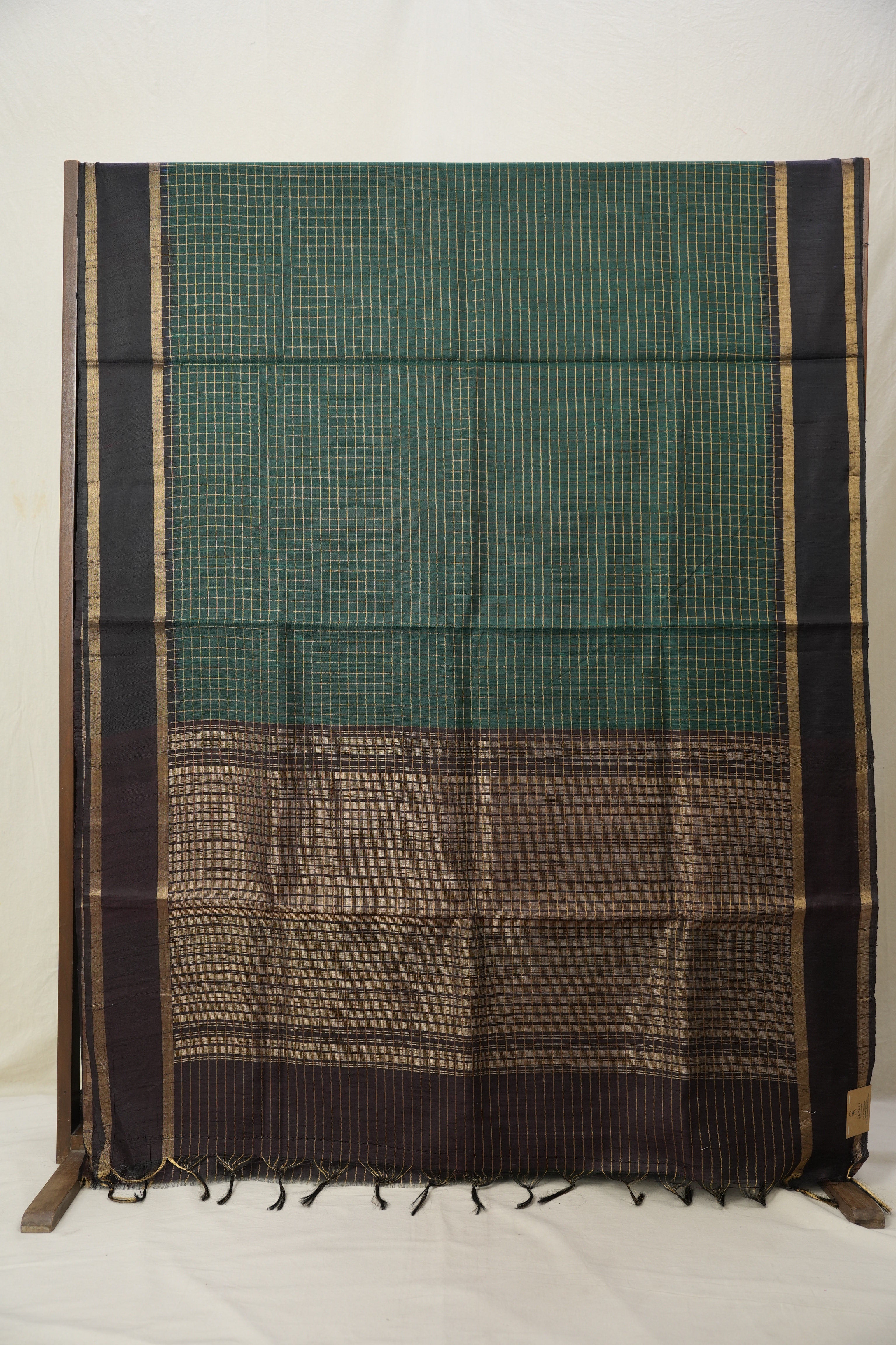 Green Raw Silk Saree - SRGRSS947