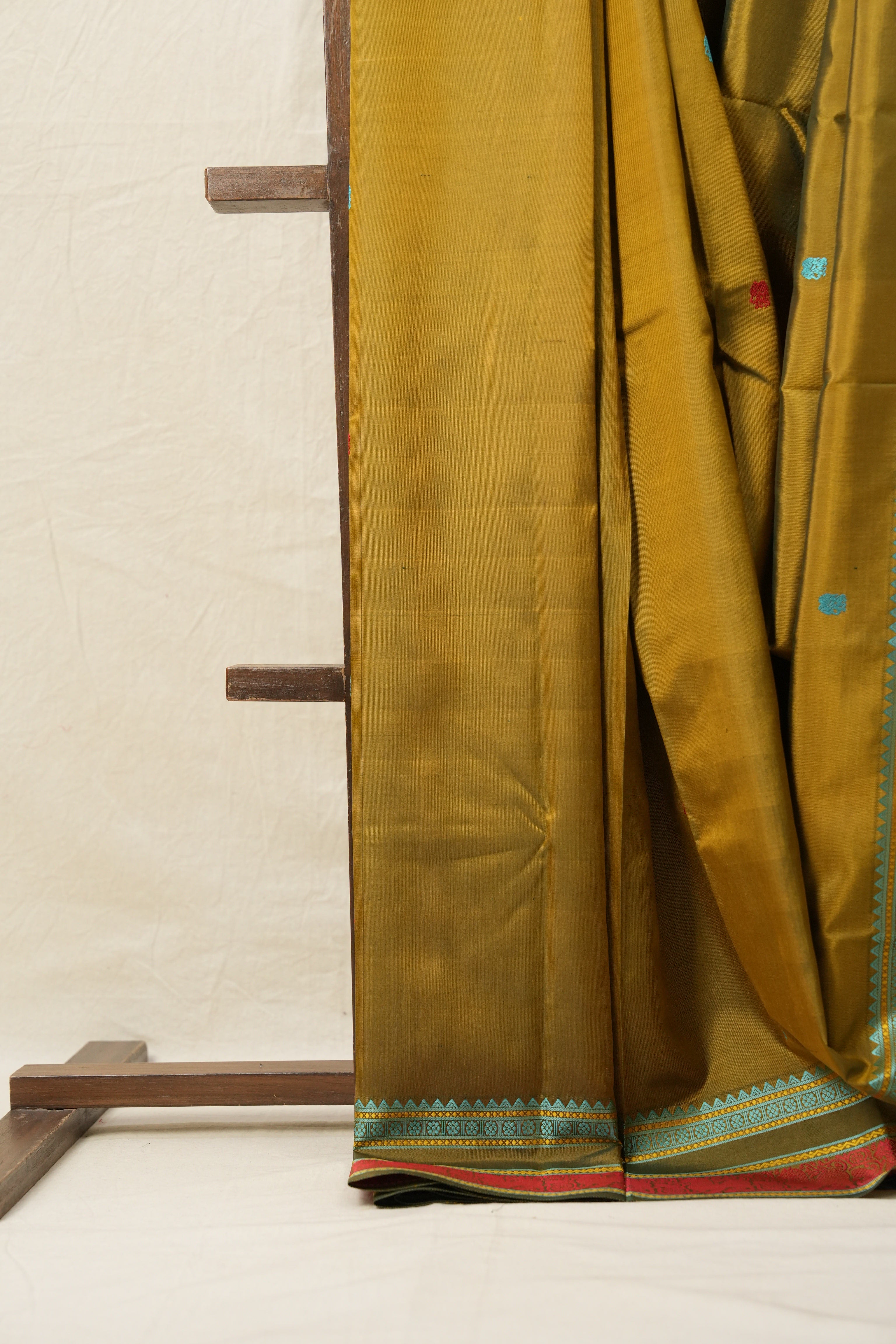 Two Tone Mehendi Green Kanjeevaram Silk Saree - SRTTMGKSS275