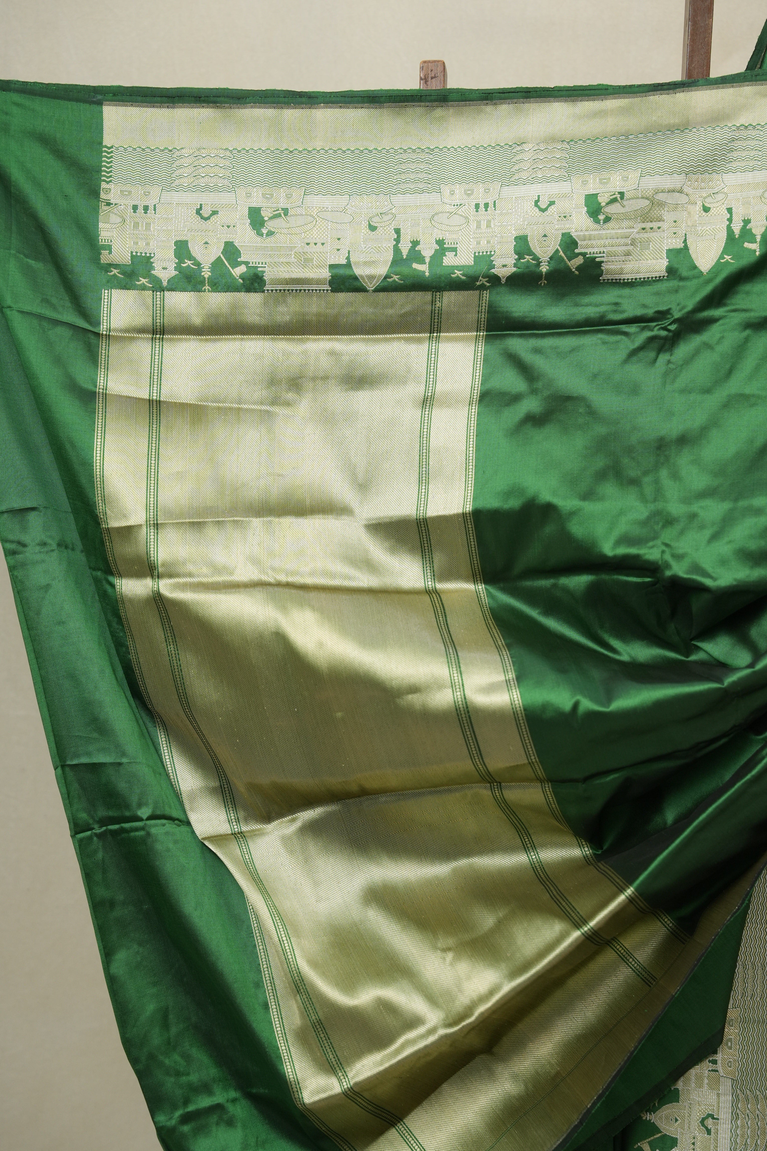Green Banarasi Silk Saree - SRGBSS919