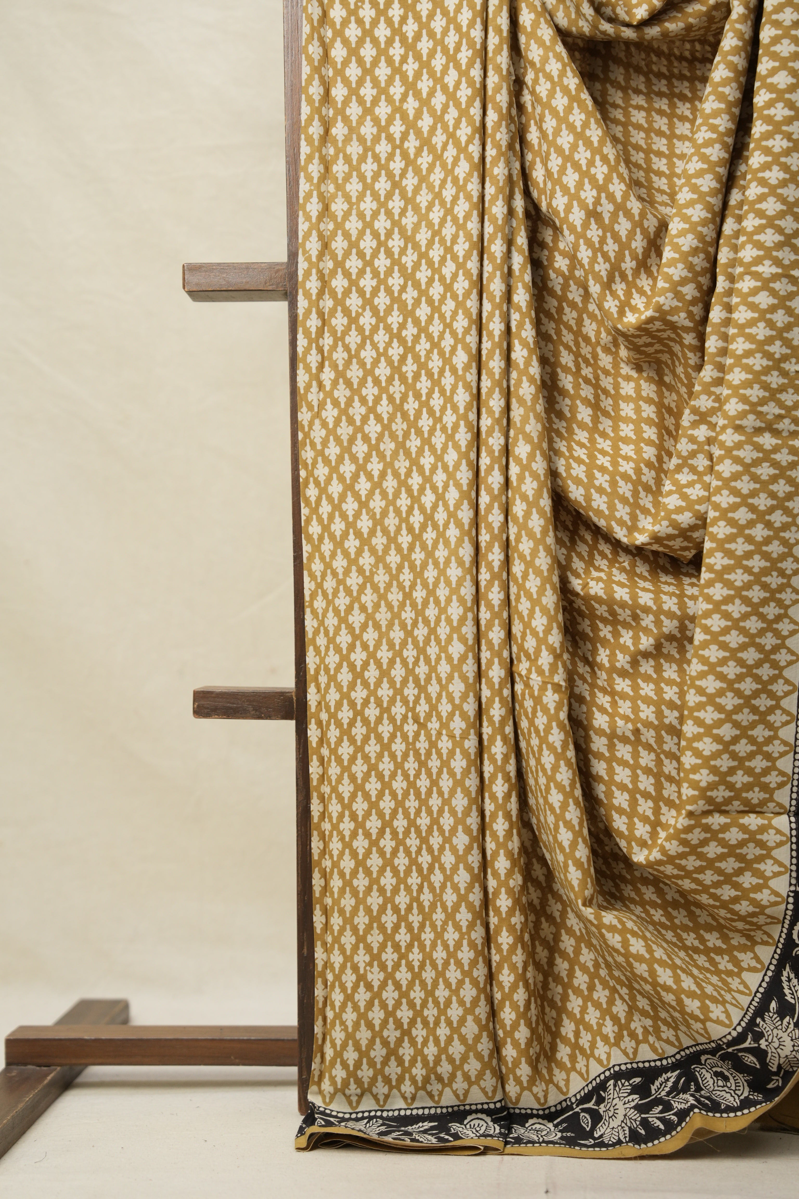 Musturd HBP Cotton Saree - SRMCS3209