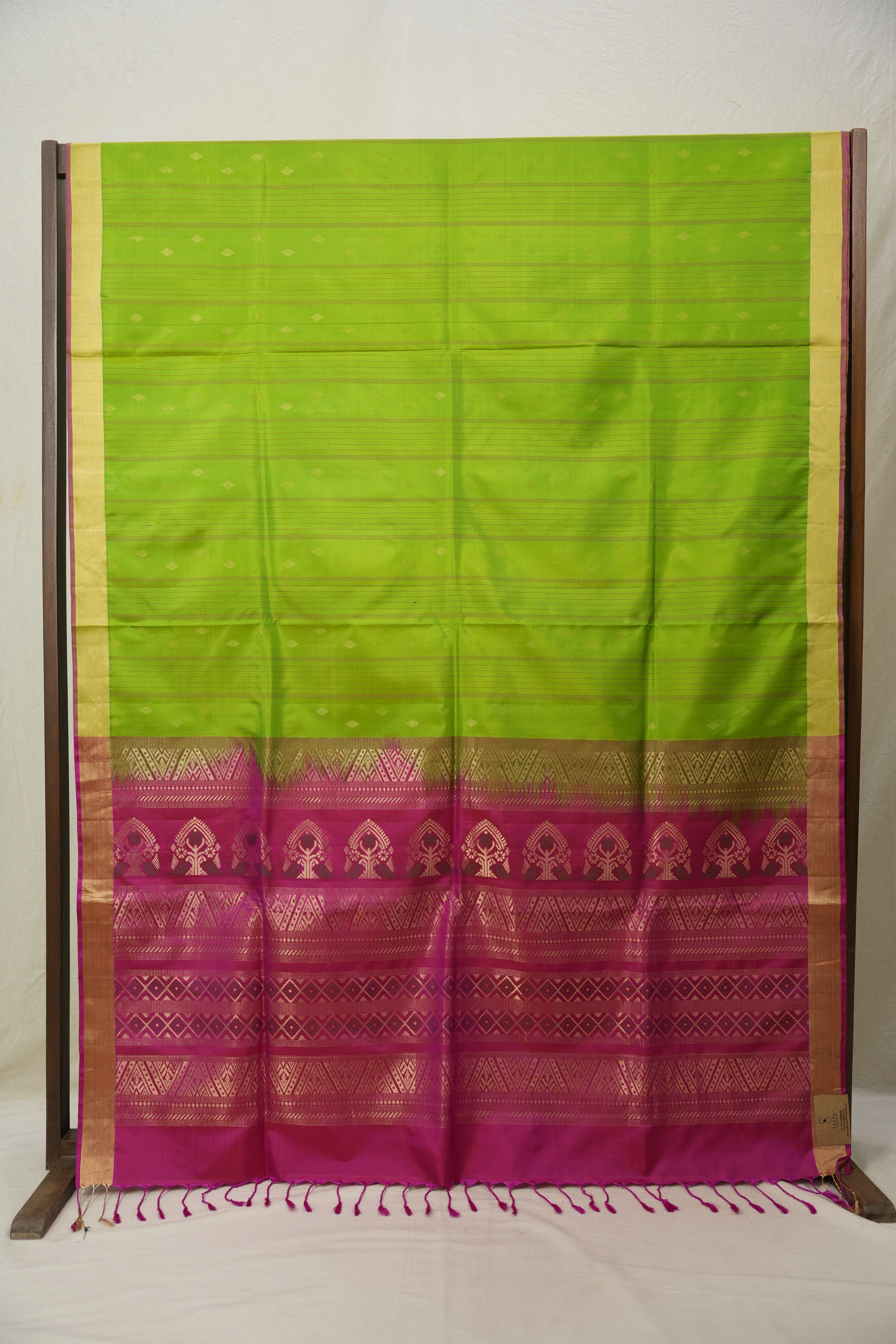 Parrot Green Soft Silk Saree - SRPGSSS390