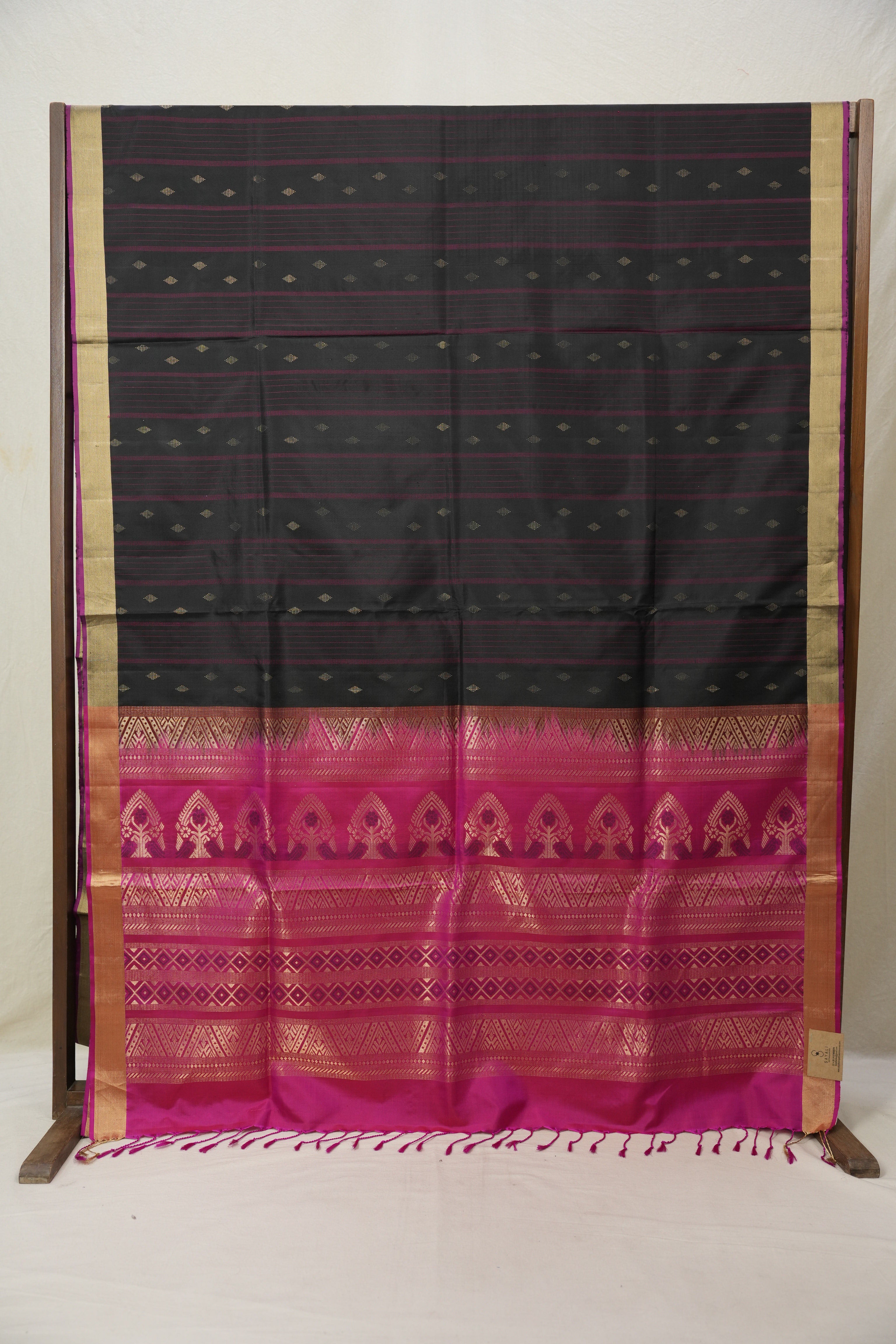 Black Soft Silk Saree - SRBSSS340
