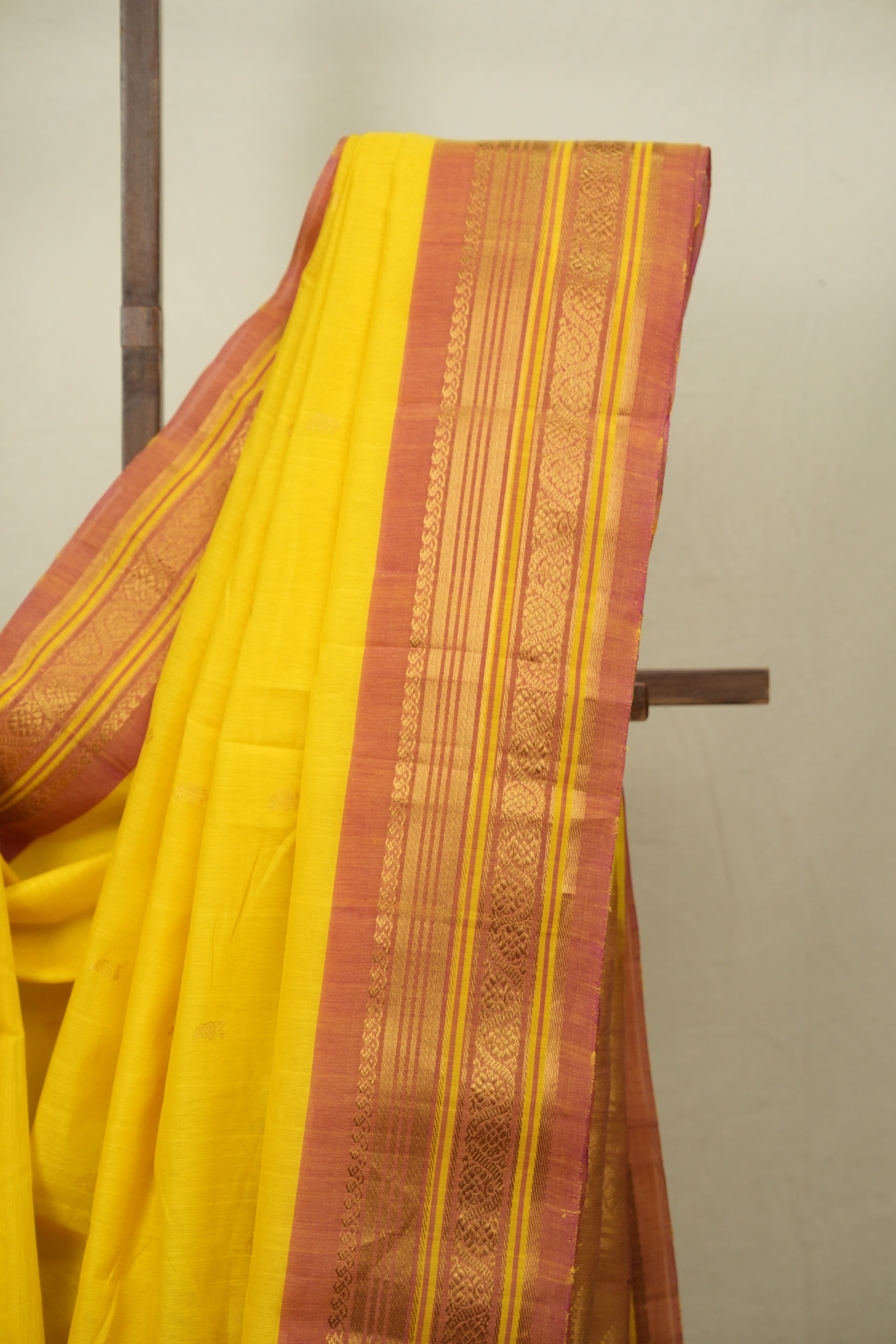 Yellow Gadwal Cotton Silk Saree - SRYGCSS207
