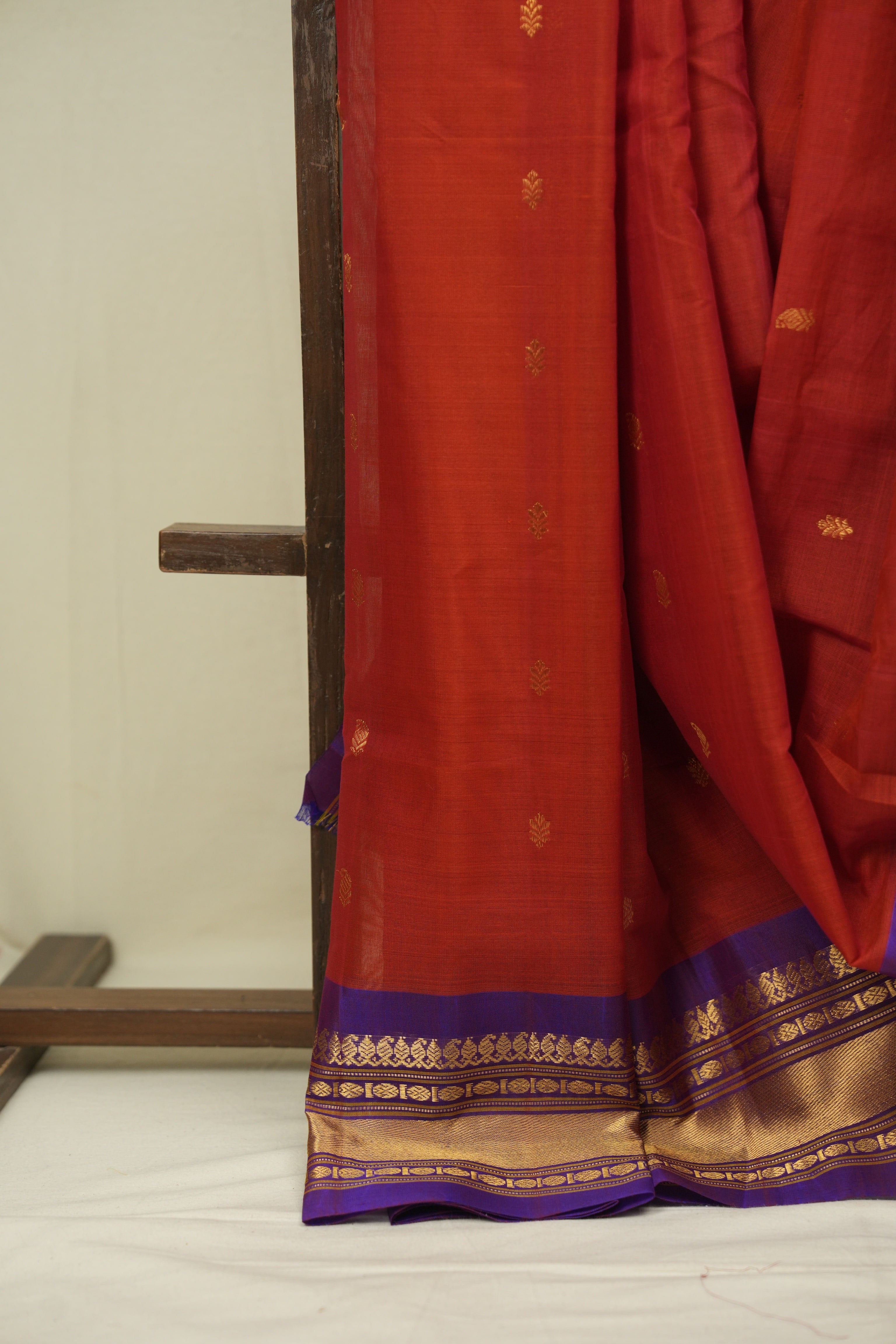 Red Gadwal Cotton Silk Saree - SRRGCSS208